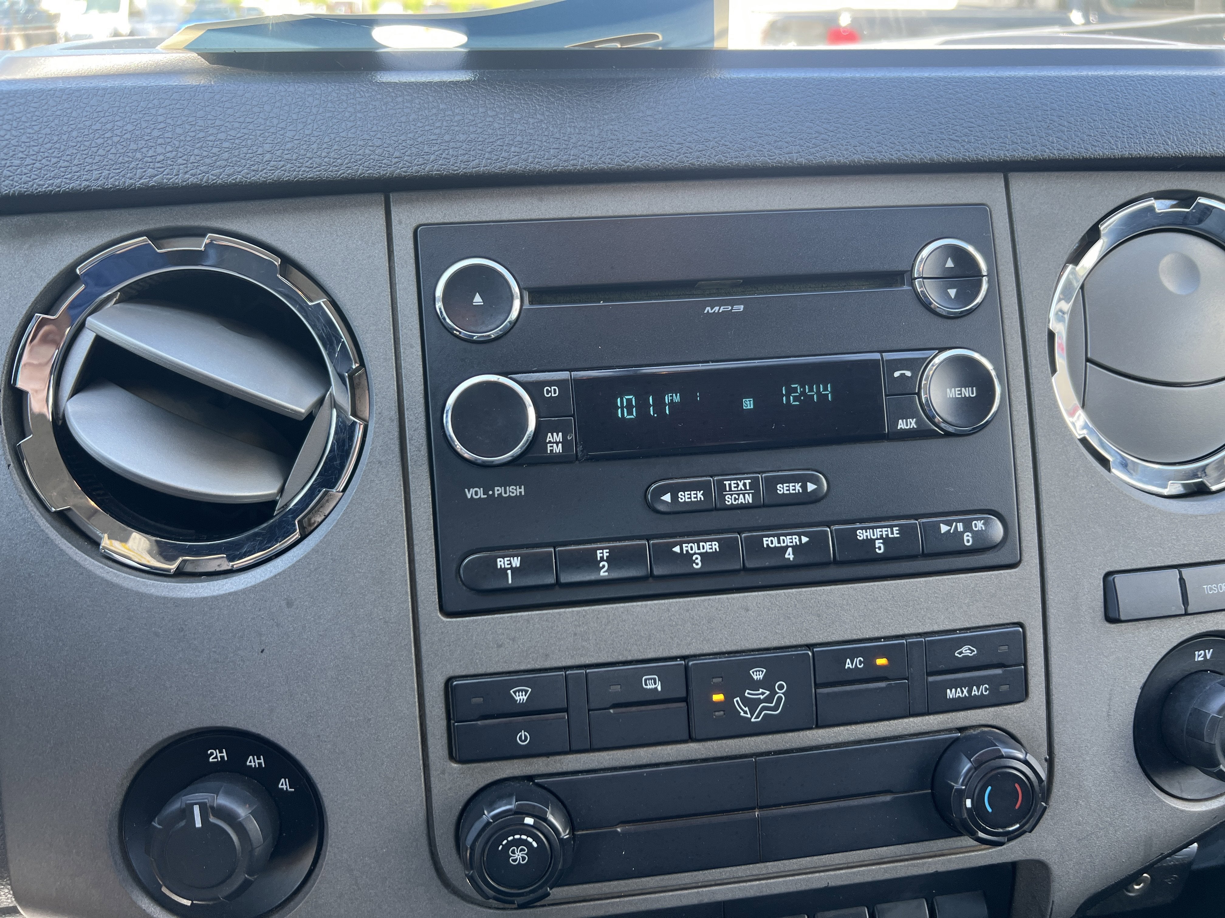 2012 Ford Super Duty F-550 DRW XLT