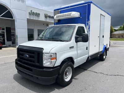 2023 Ford E-Series Cutaway Base