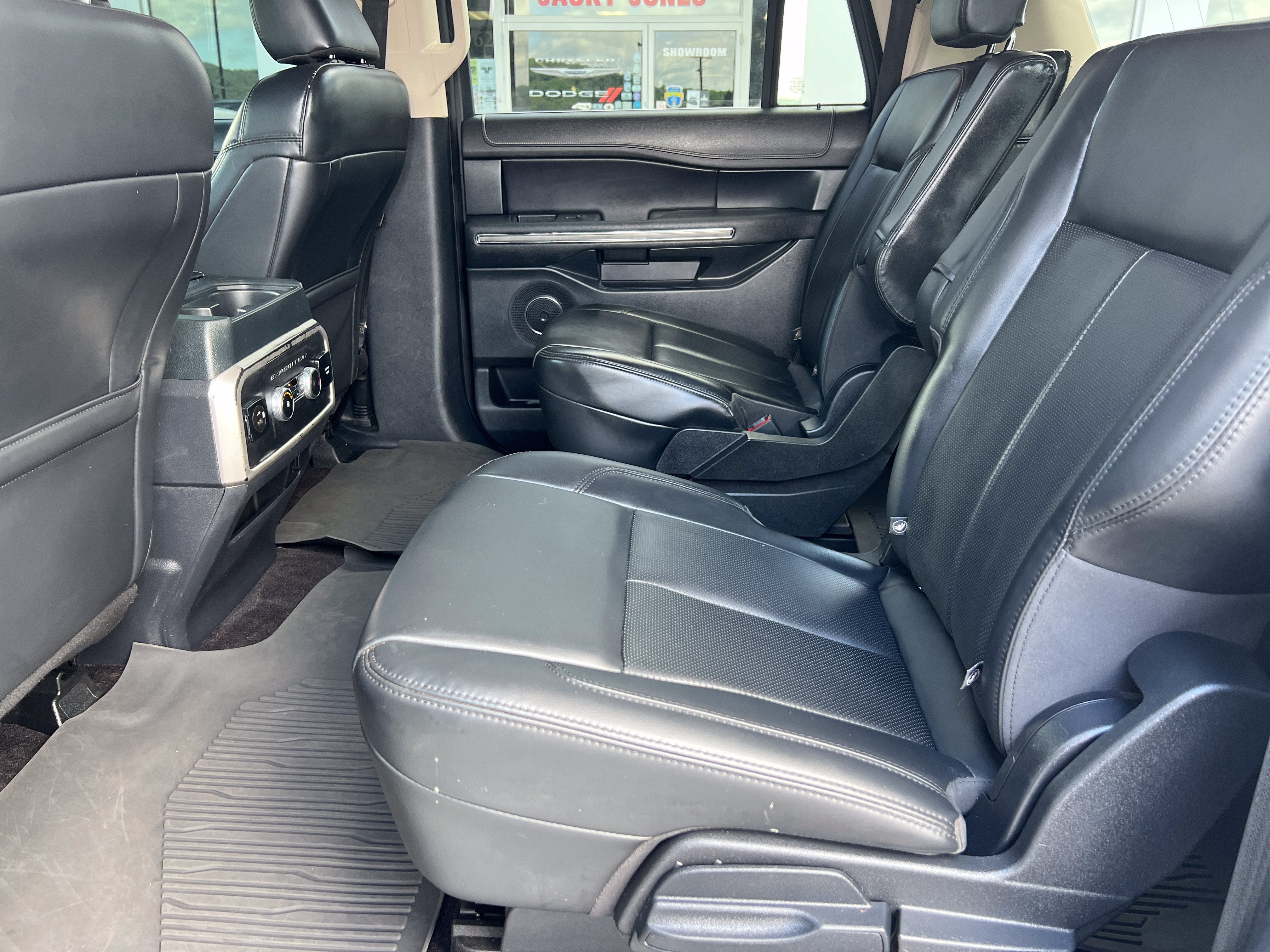 2022 Ford Expedition Max XLT