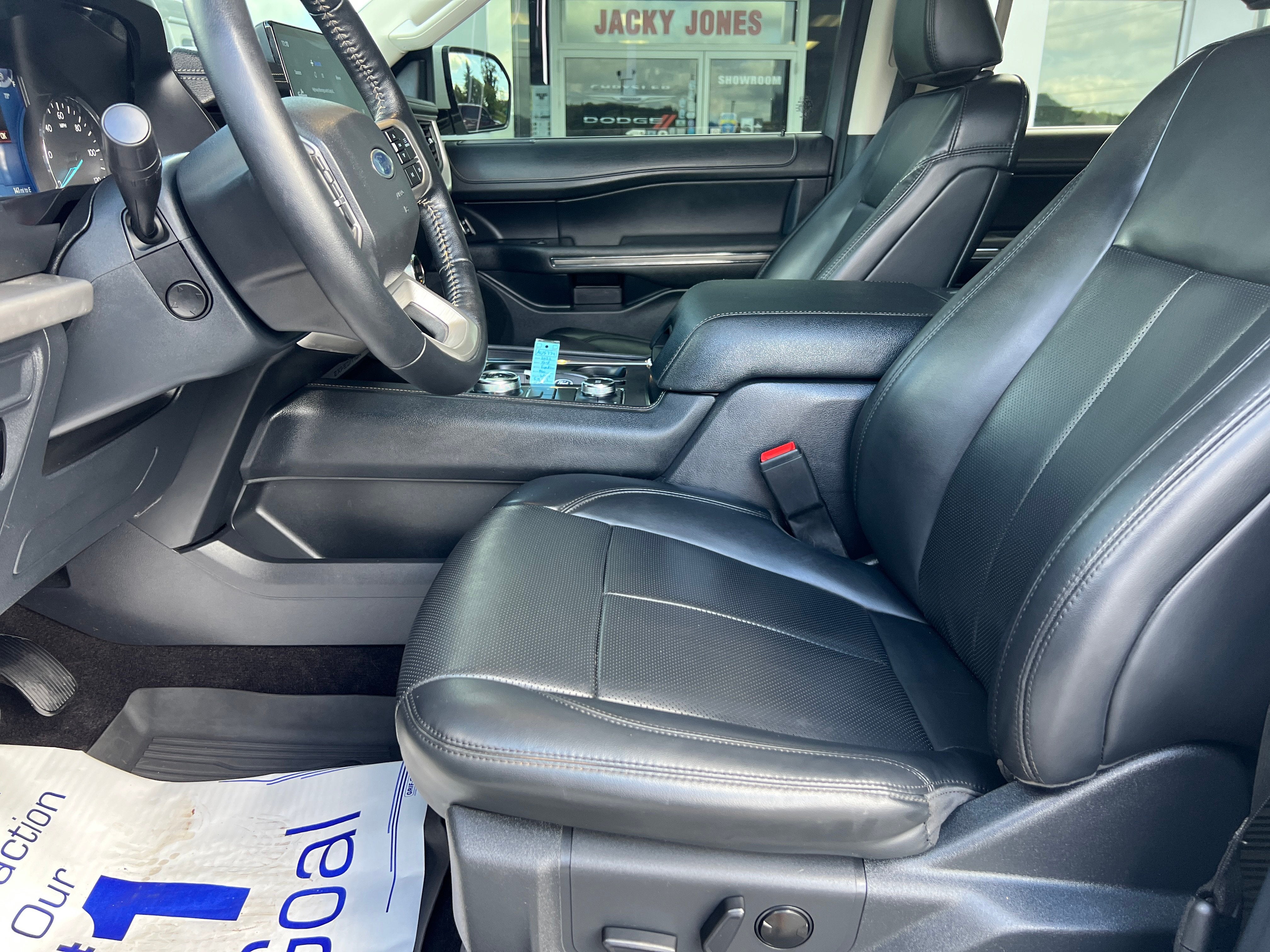2022 Ford Expedition Max XLT