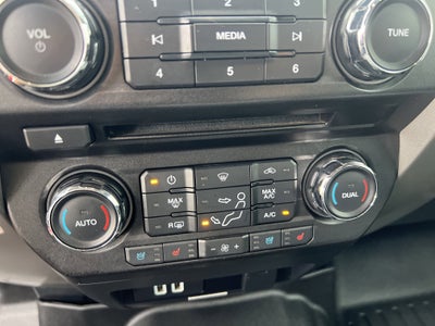 2017 Ford Super Duty F-250 SRW Lariat