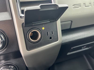 2017 Ford Super Duty F-250 SRW Lariat