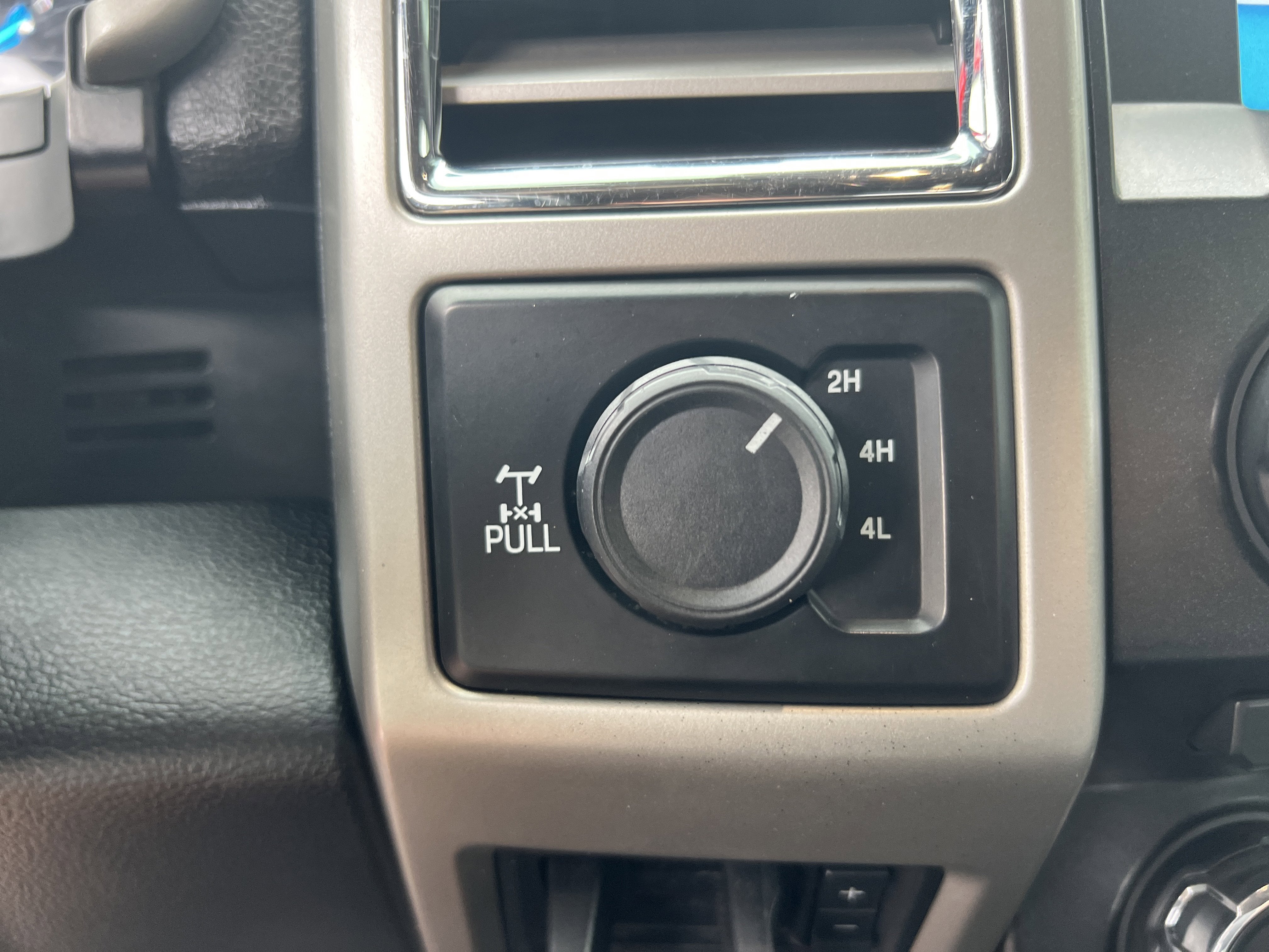 2017 Ford Super Duty F-250 SRW Lariat