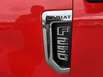 2017 Ford Super Duty F-250 SRW Lariat