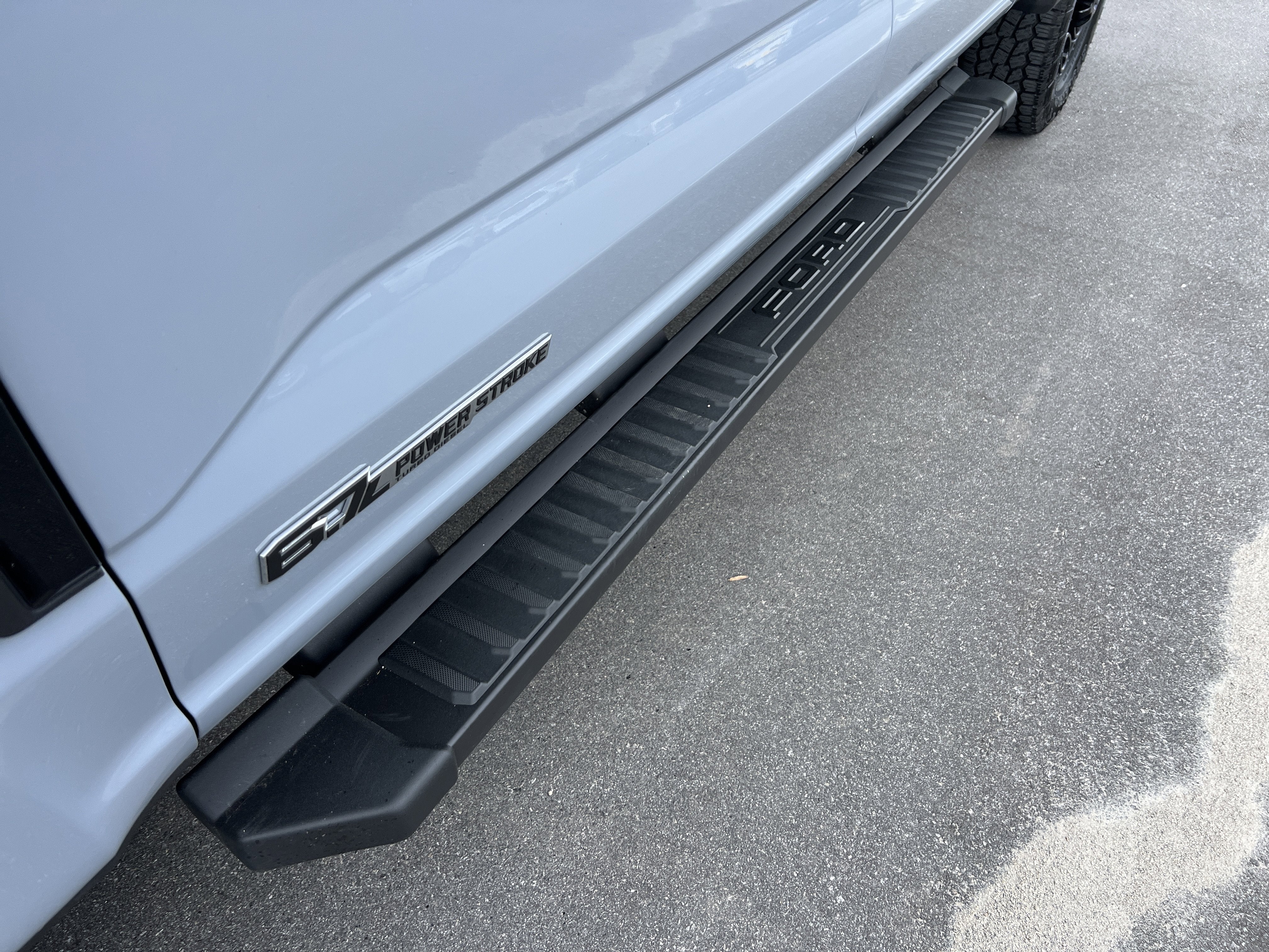 2024 Ford Super Duty F-350 SRW LARIAT