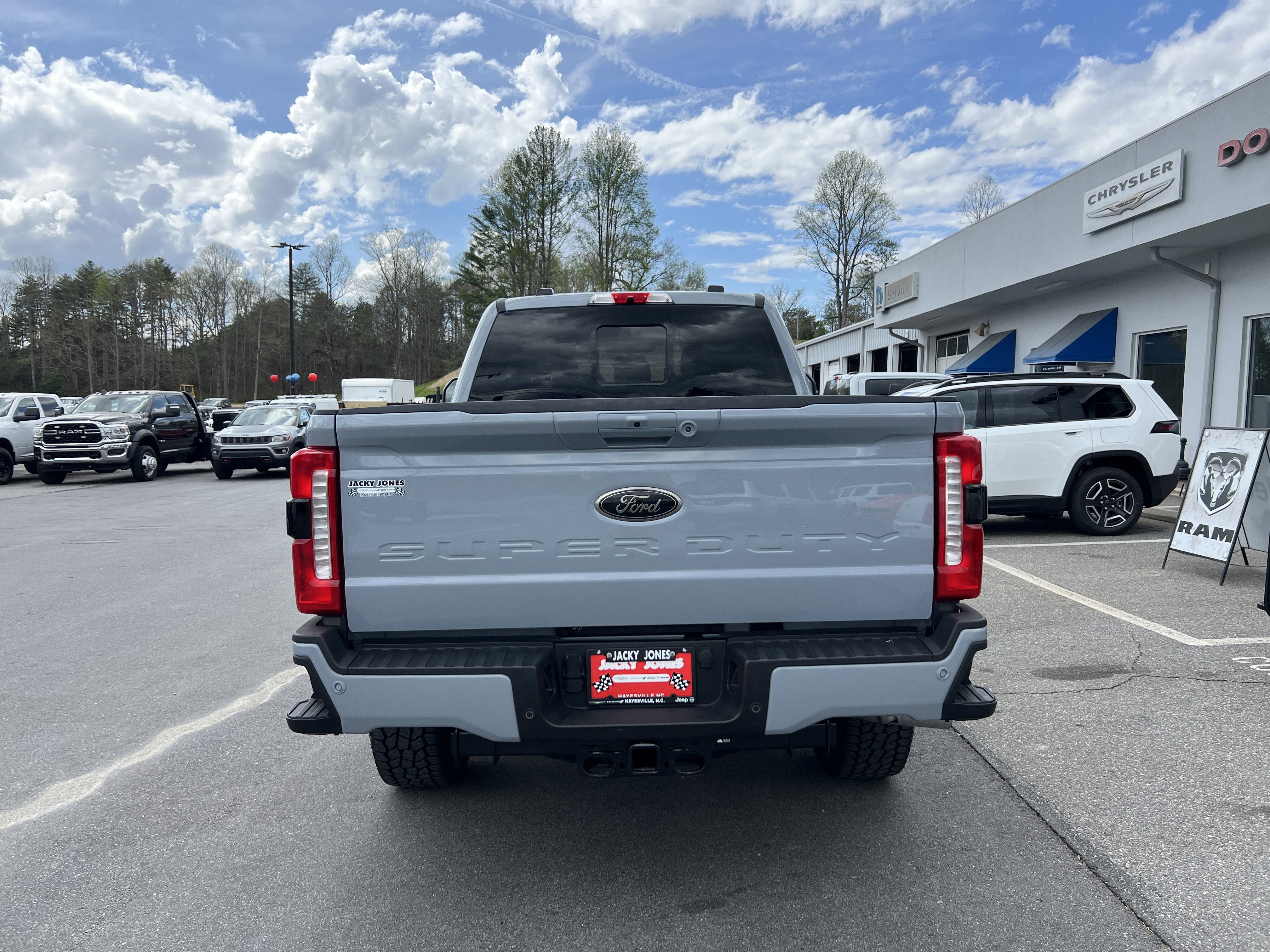 2024 Ford Super Duty F-350 SRW LARIAT