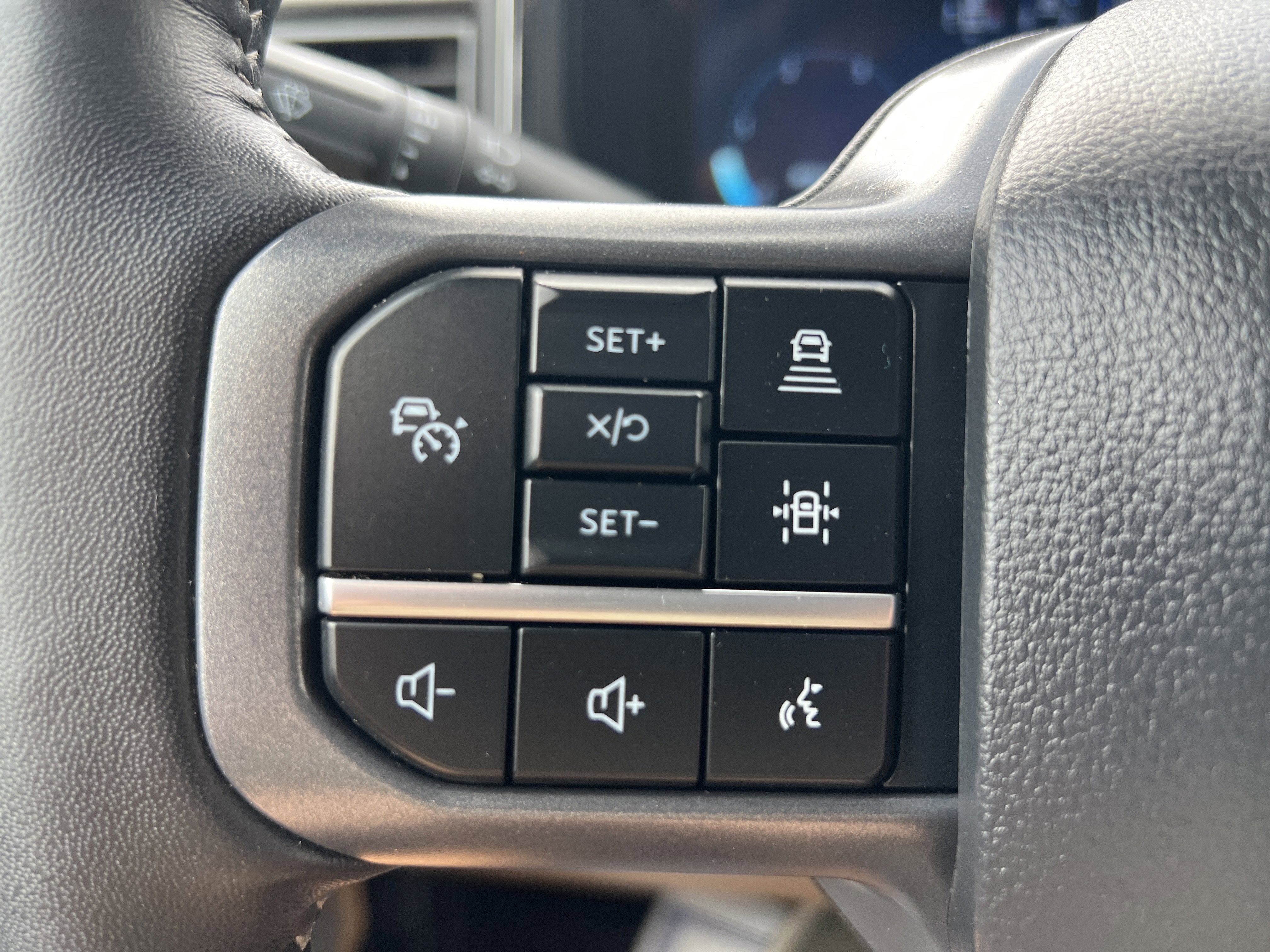 2024 Ford Super Duty F-350 SRW LARIAT