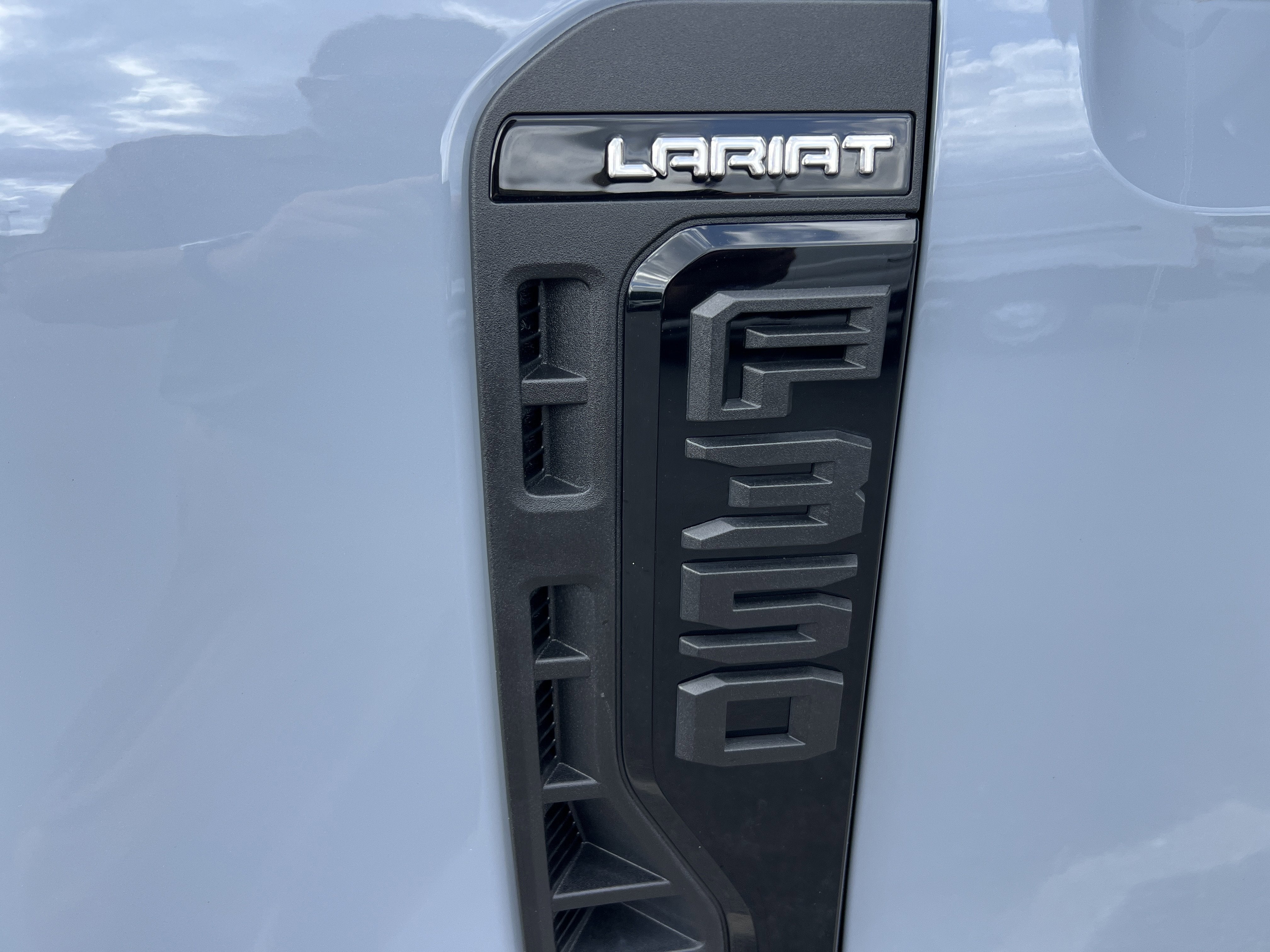2024 Ford Super Duty F-350 SRW LARIAT