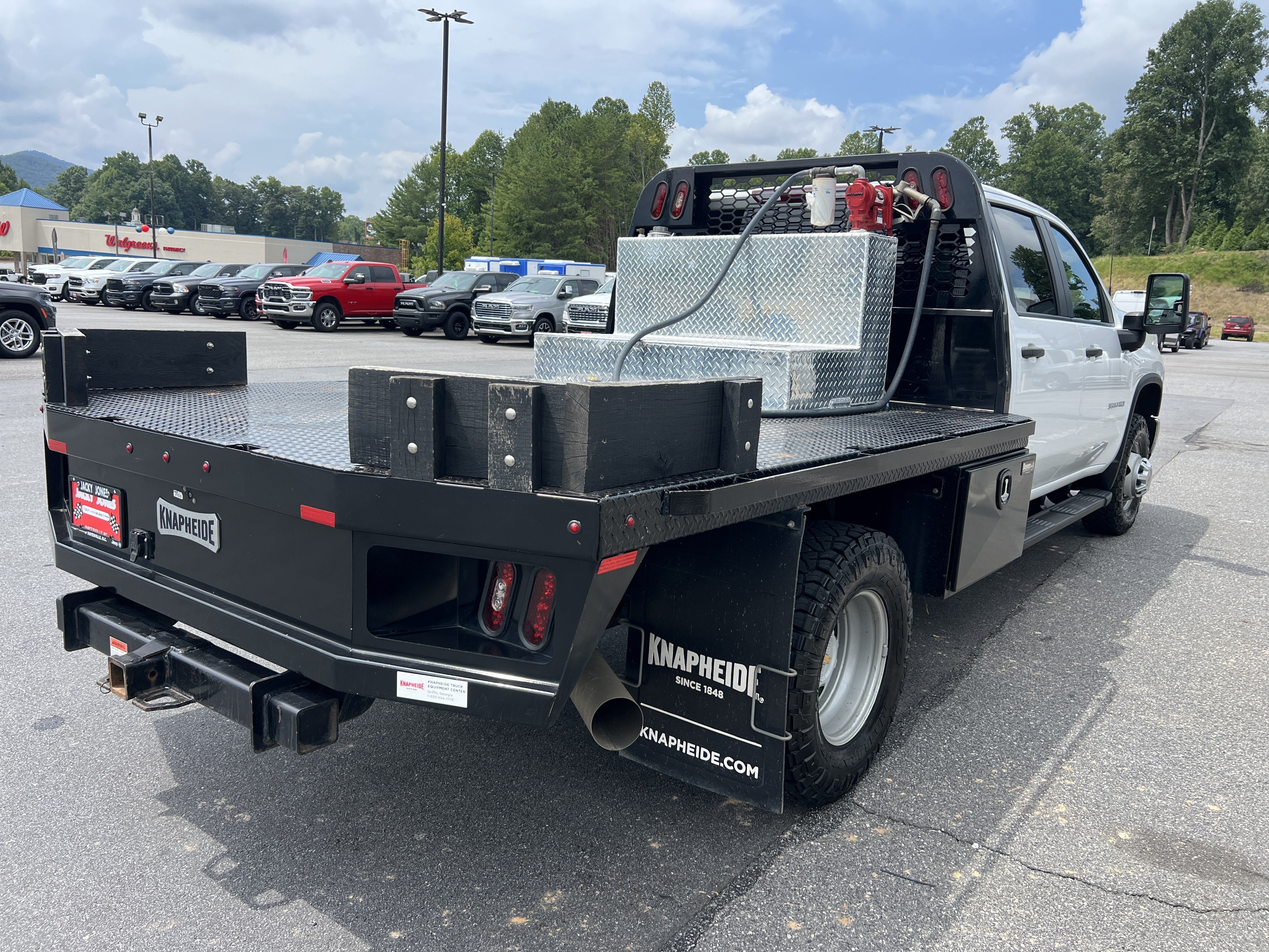 2024 Chevrolet Silverado 3500HD CC Work Truck