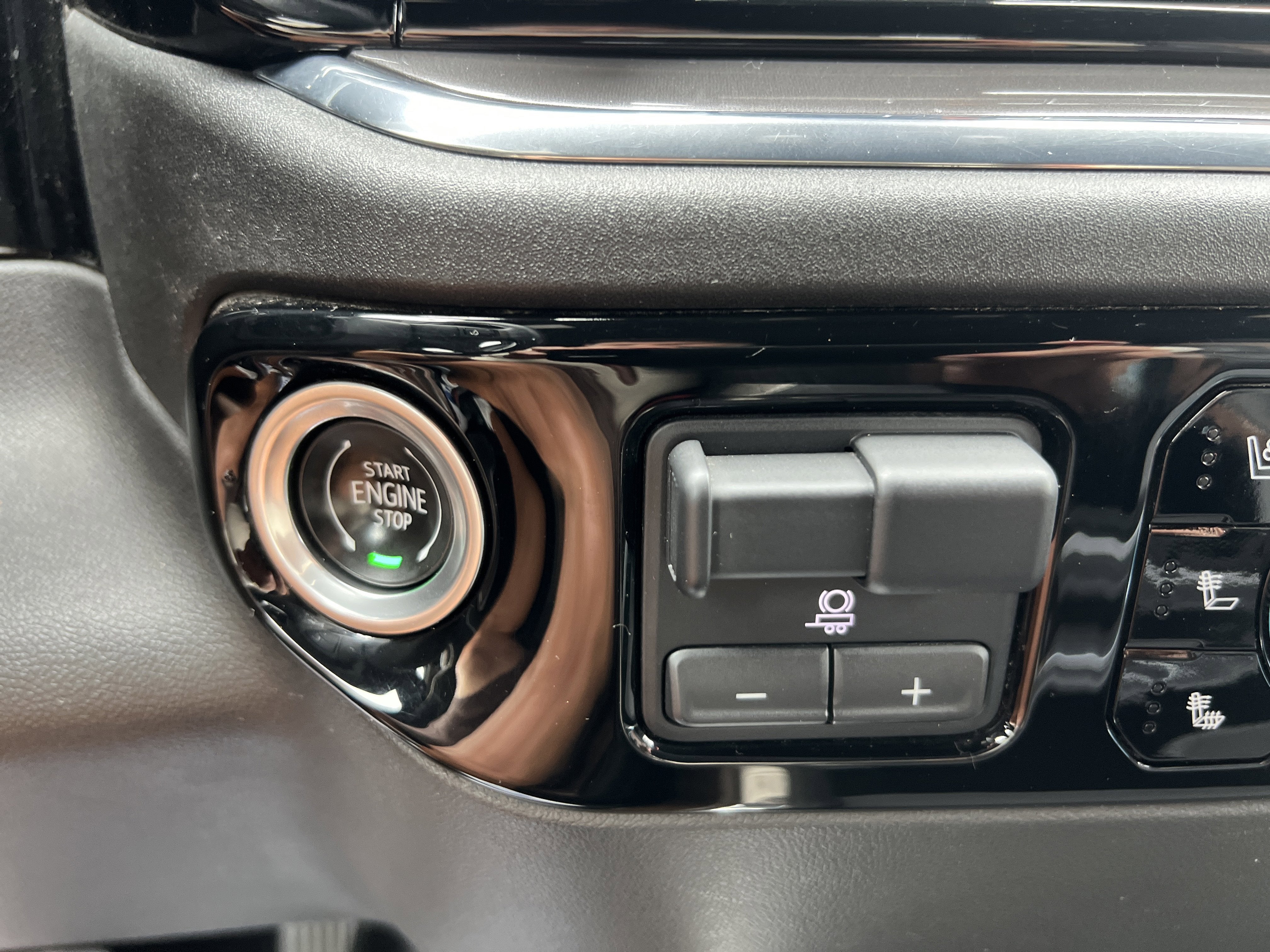 2024 Chevrolet Silverado 3500HD High Country