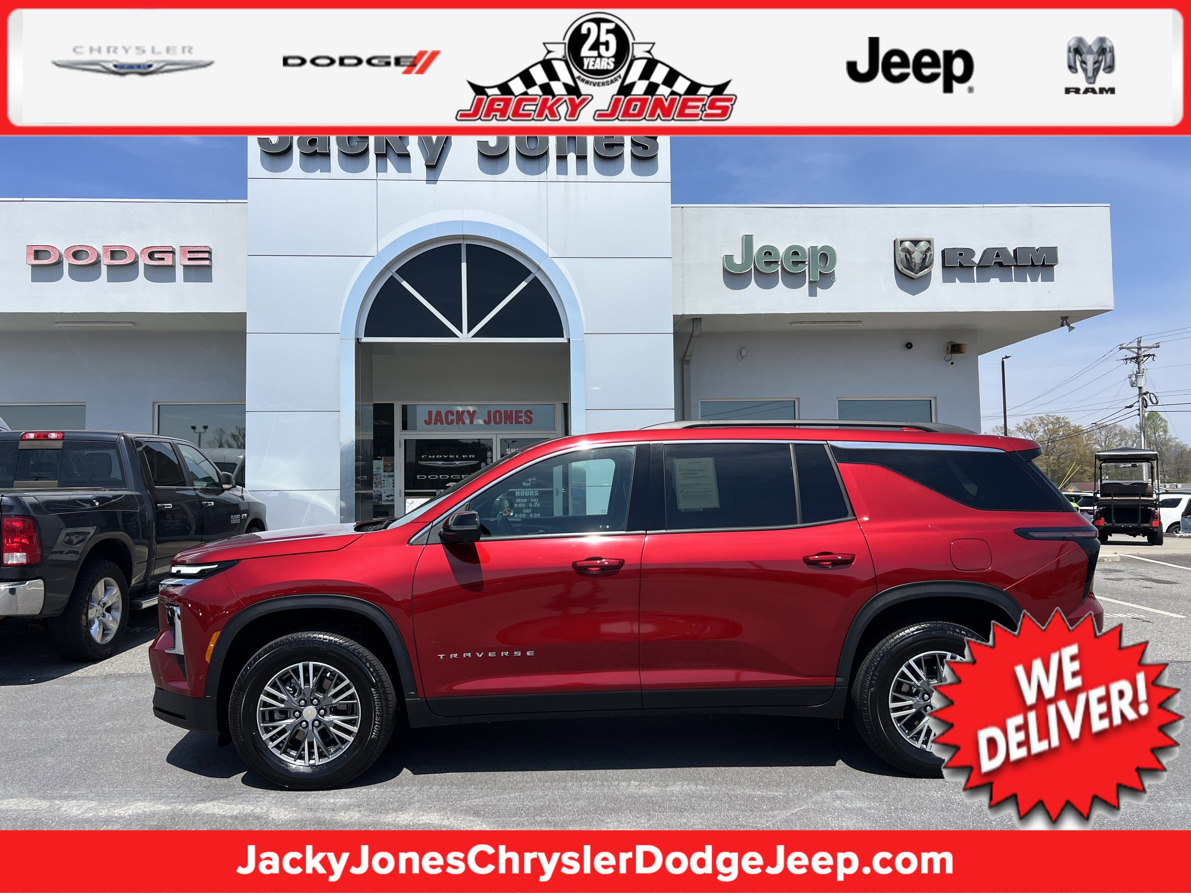 2024 Chevrolet Traverse FWD LT