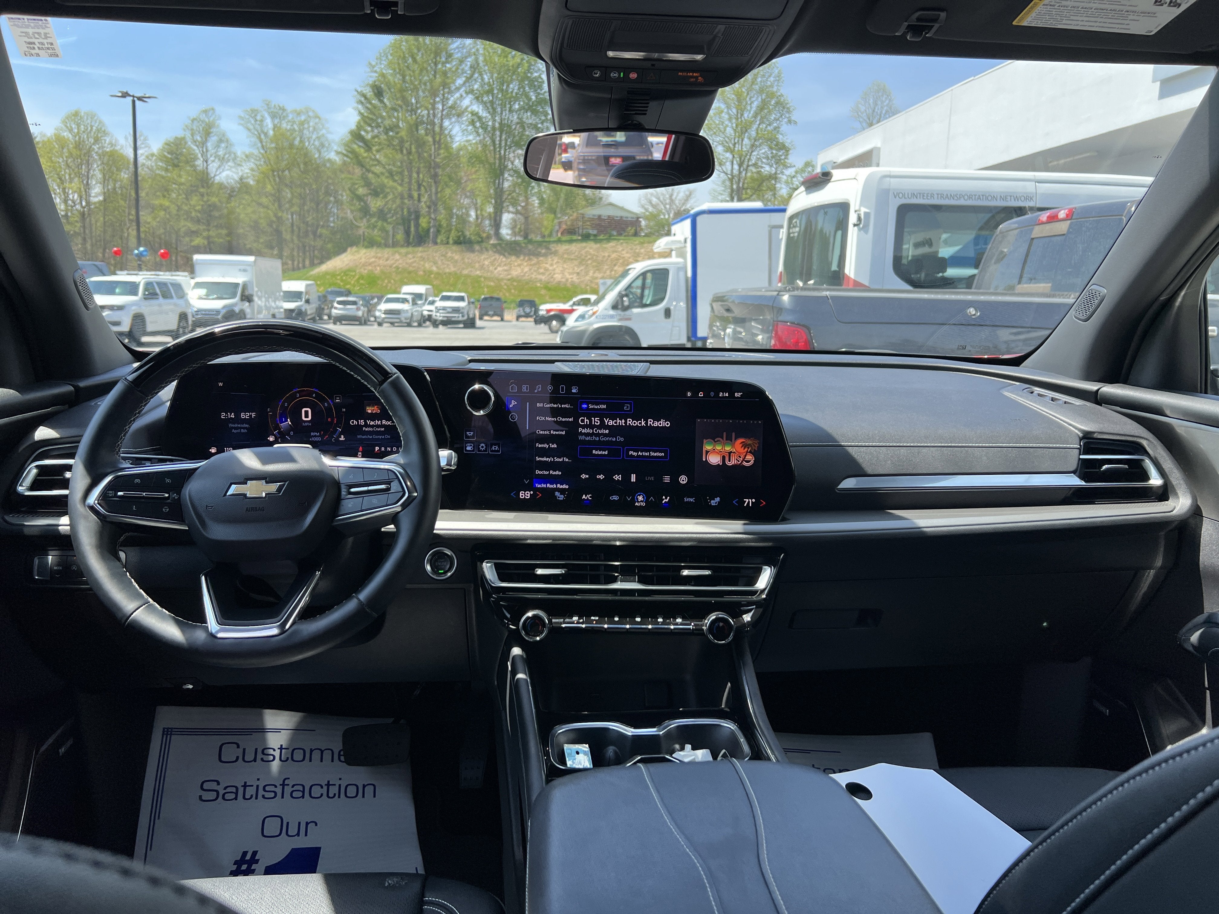 2024 Chevrolet Traverse FWD LT