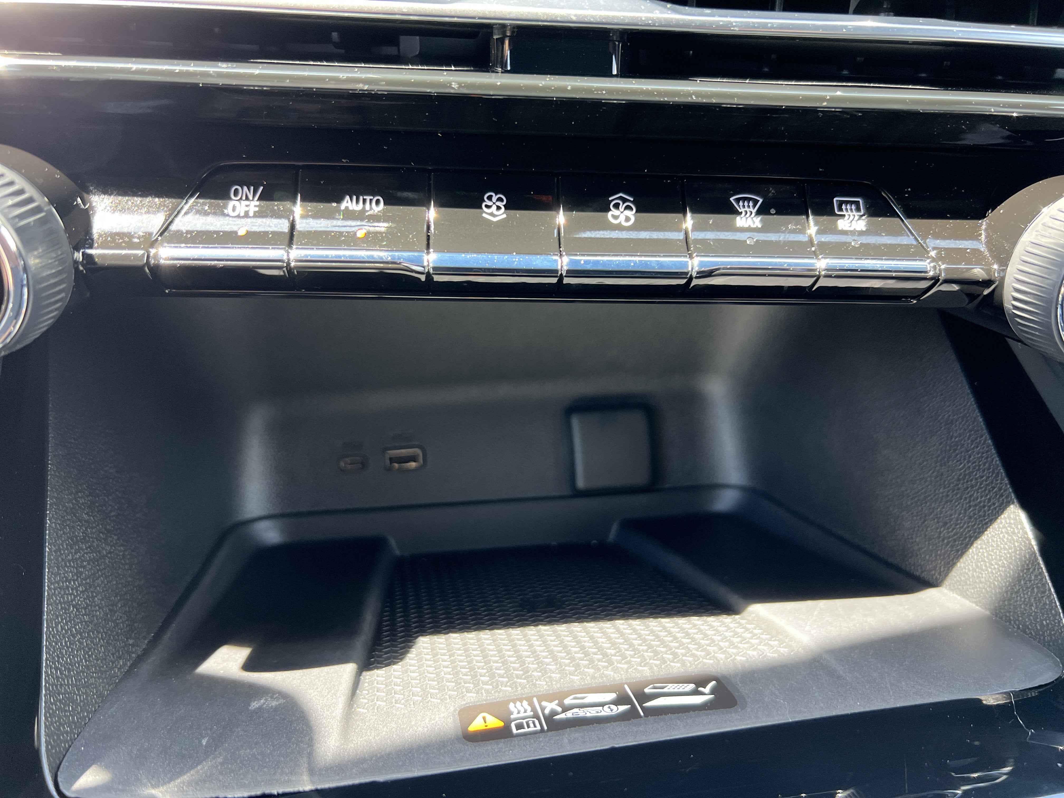 2024 Chevrolet Traverse FWD LT