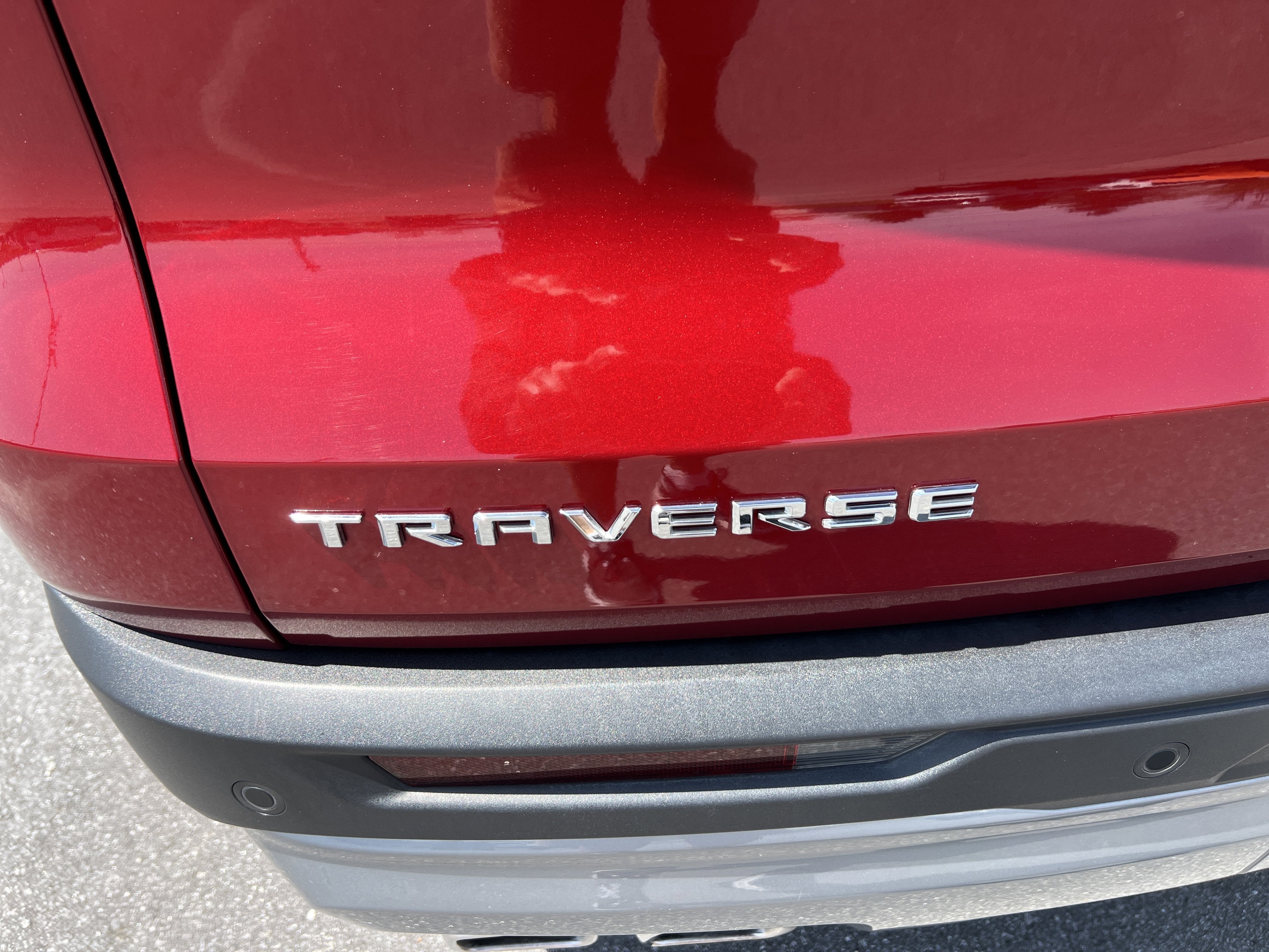 2024 Chevrolet Traverse FWD LT