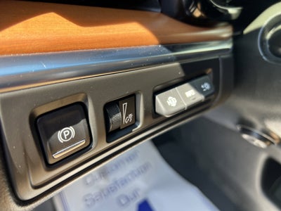 2017 Cadillac XT5 Platinum AWD