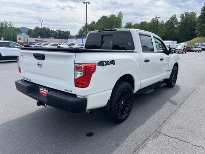 2021 Nissan Titan S