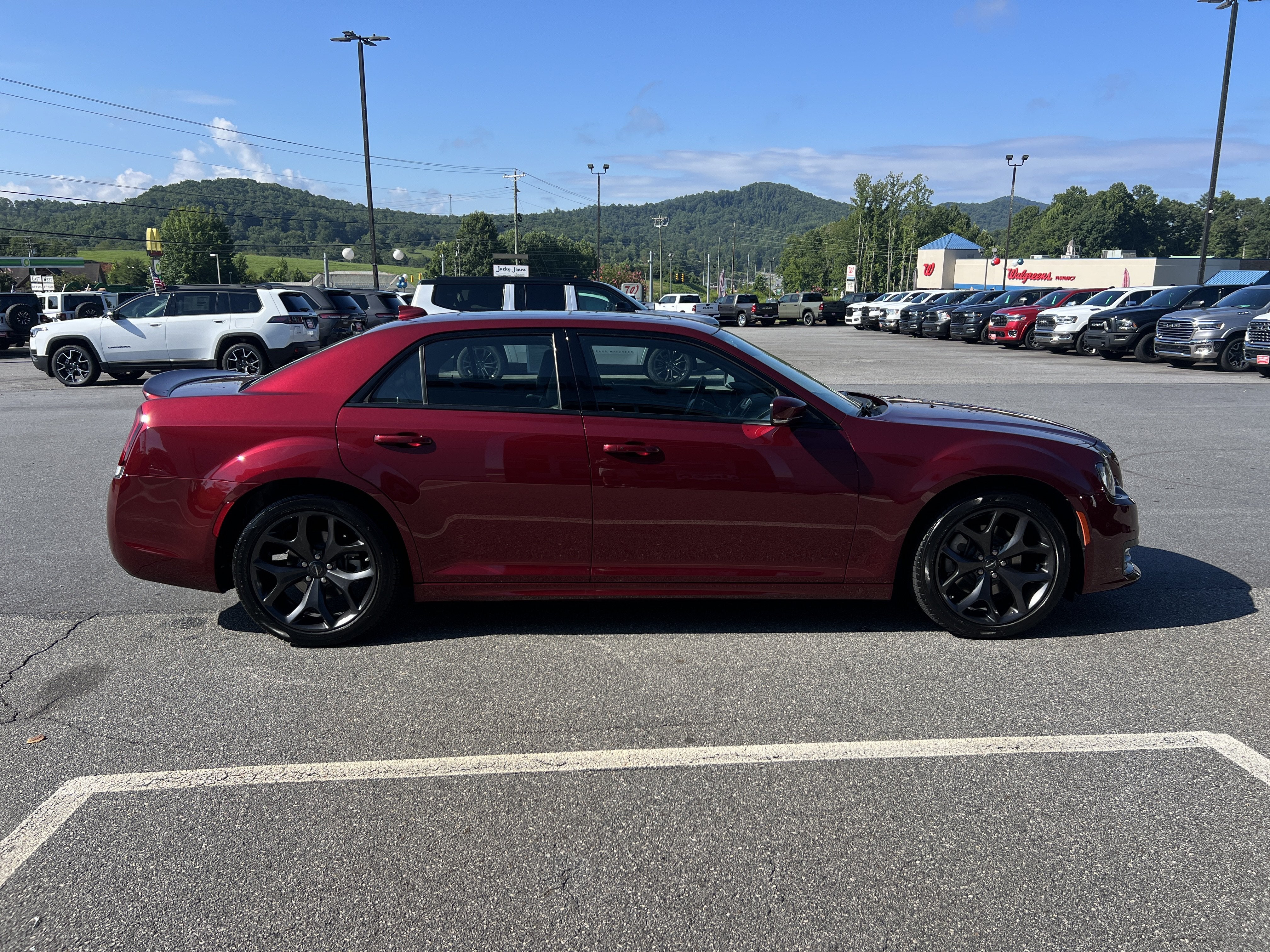 2023 Chrysler 300 300S