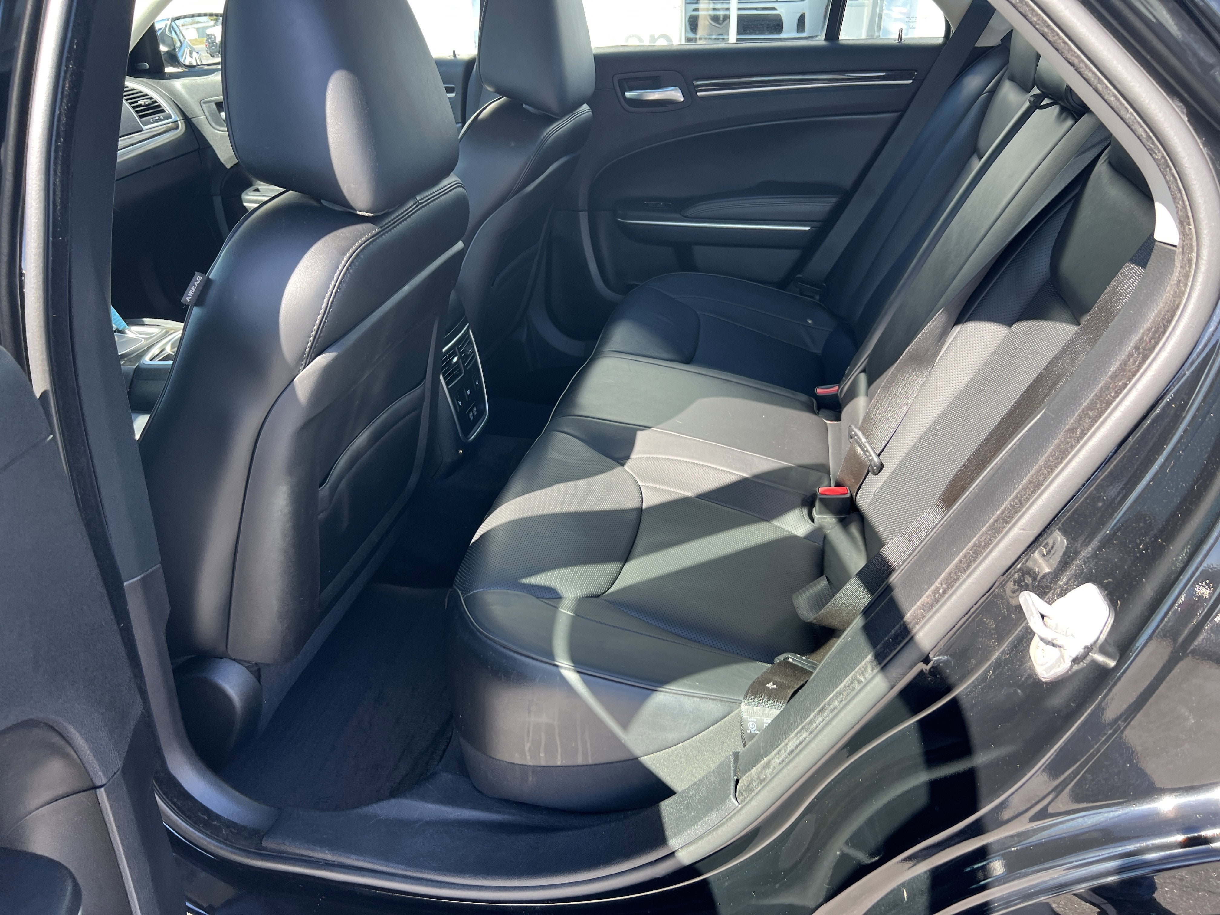 2015 Chrysler 300 300C