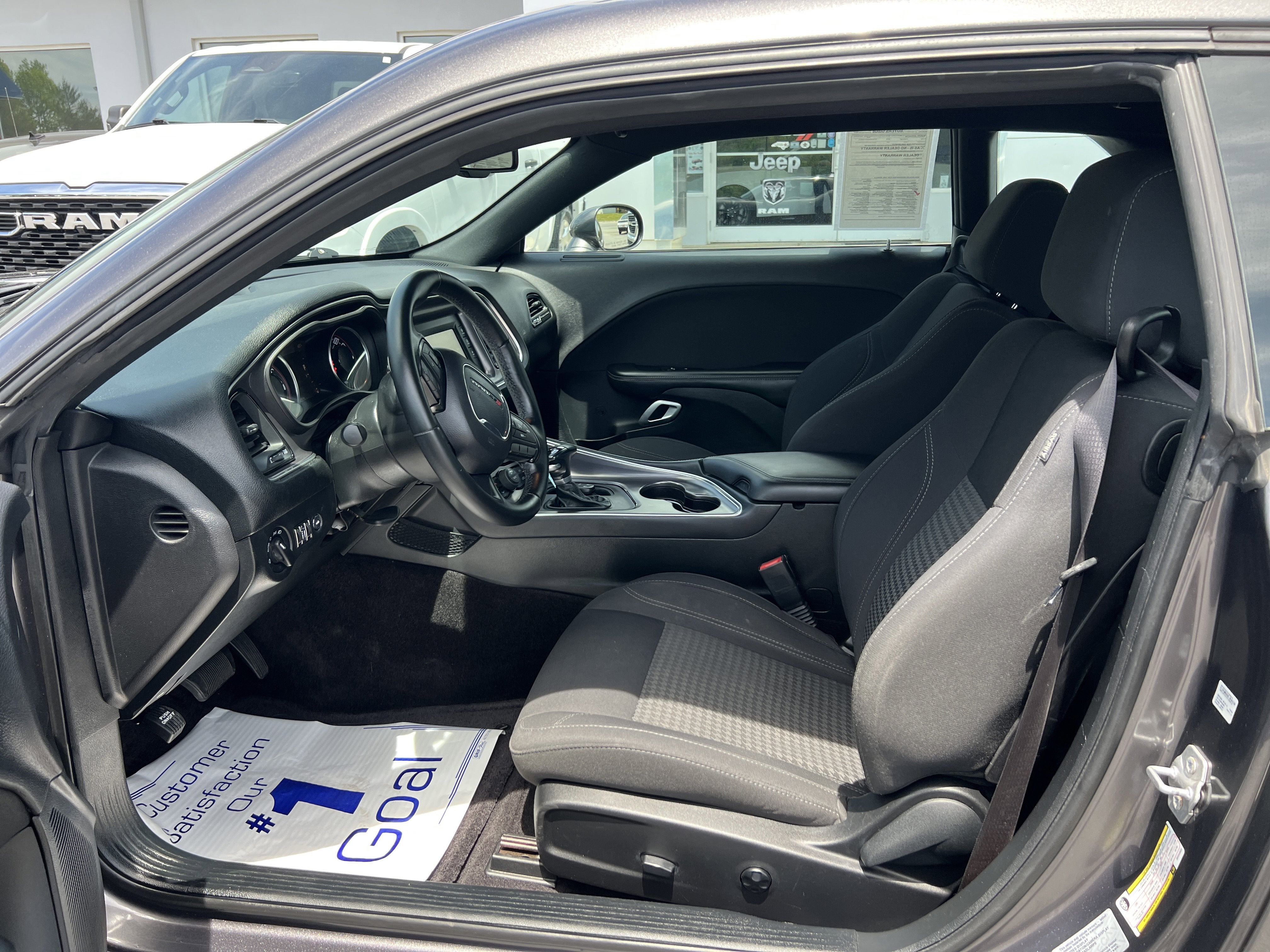 2016 Dodge Challenger SXT