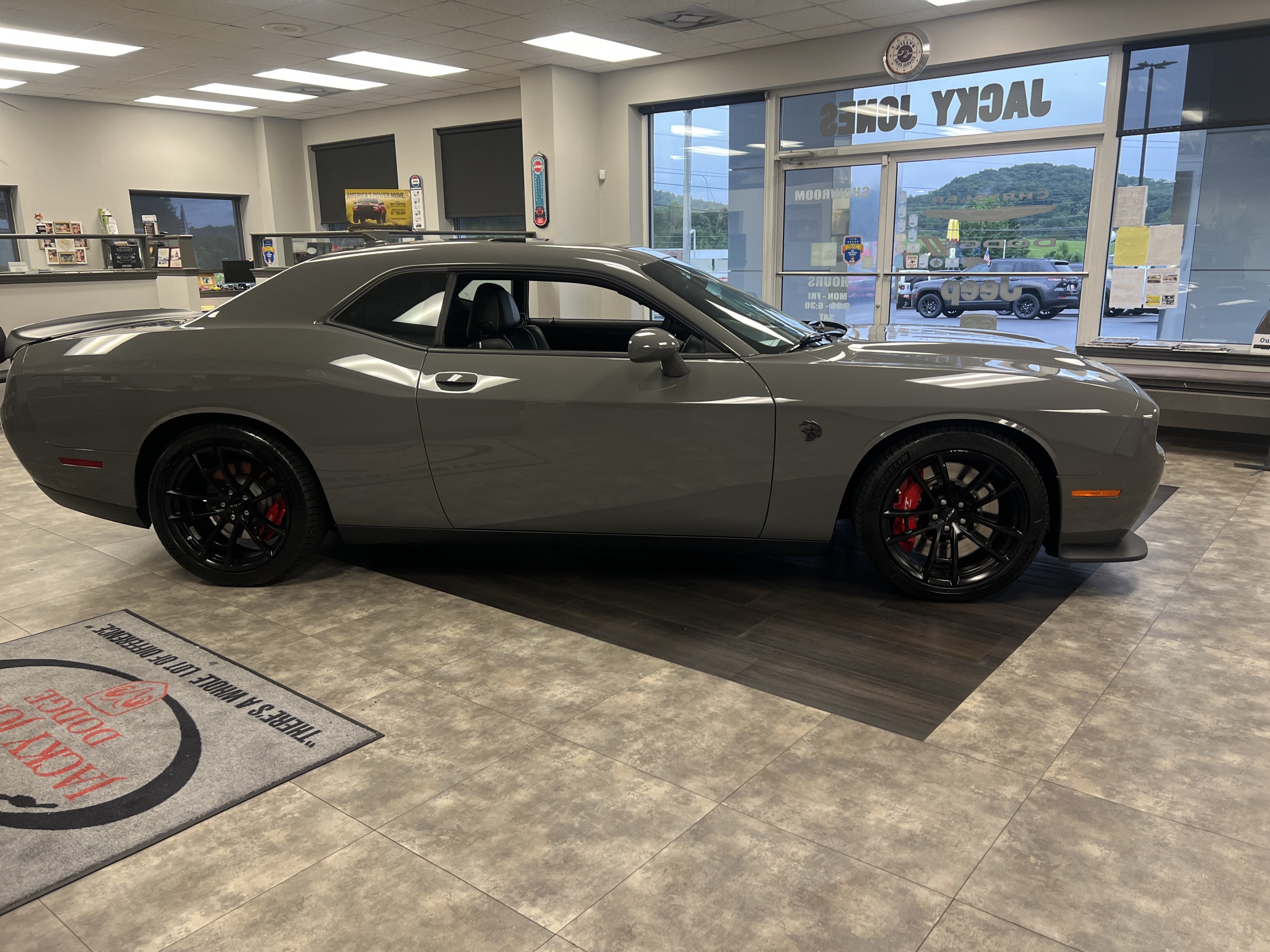 2023 Dodge Challenger SRT Hellcat Jailbreak