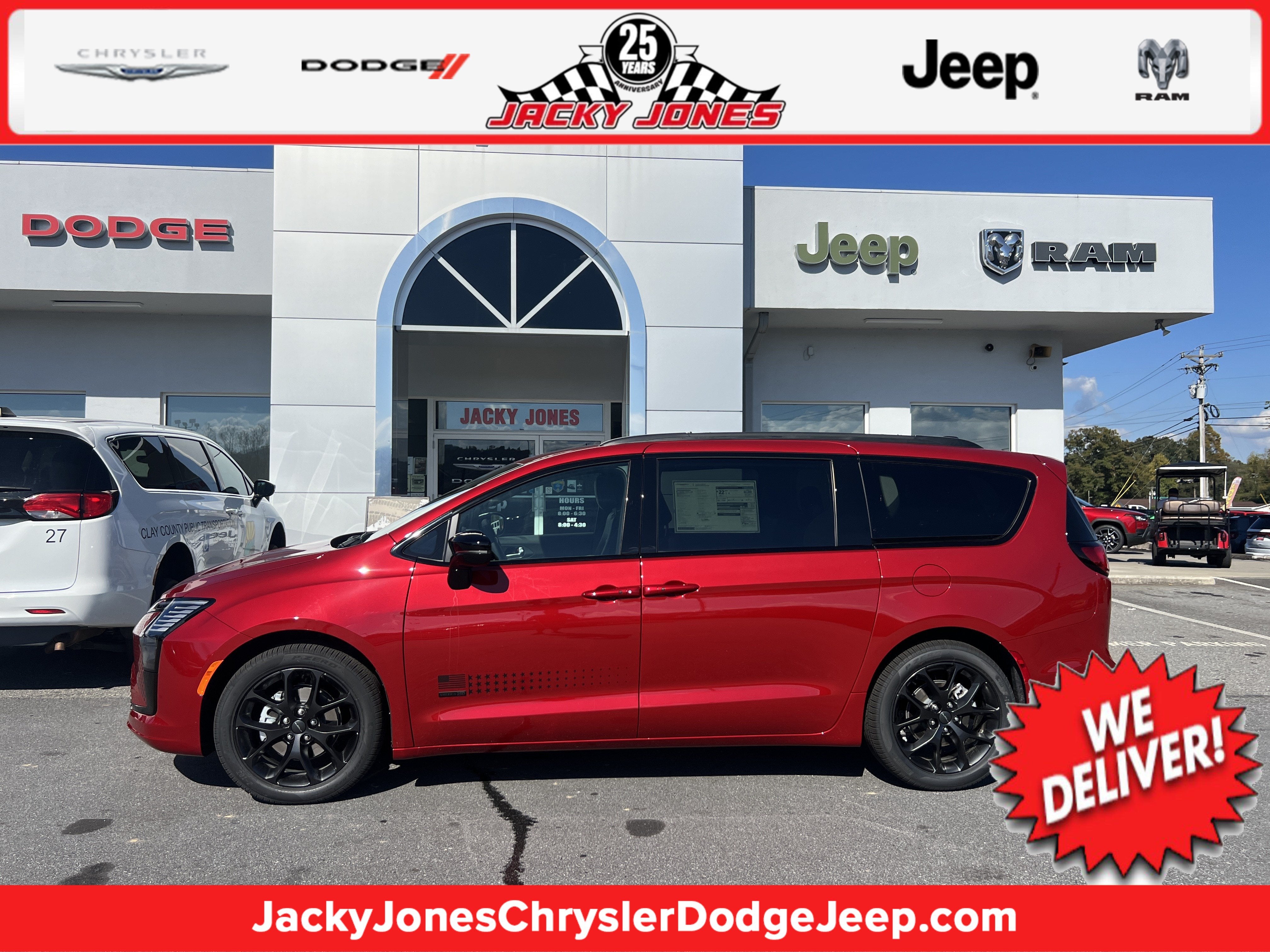 2027 Chrysler Pacifica Select