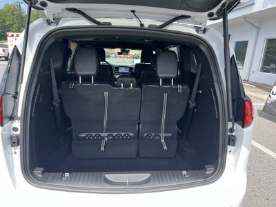 2026 Chrysler Voyager LX