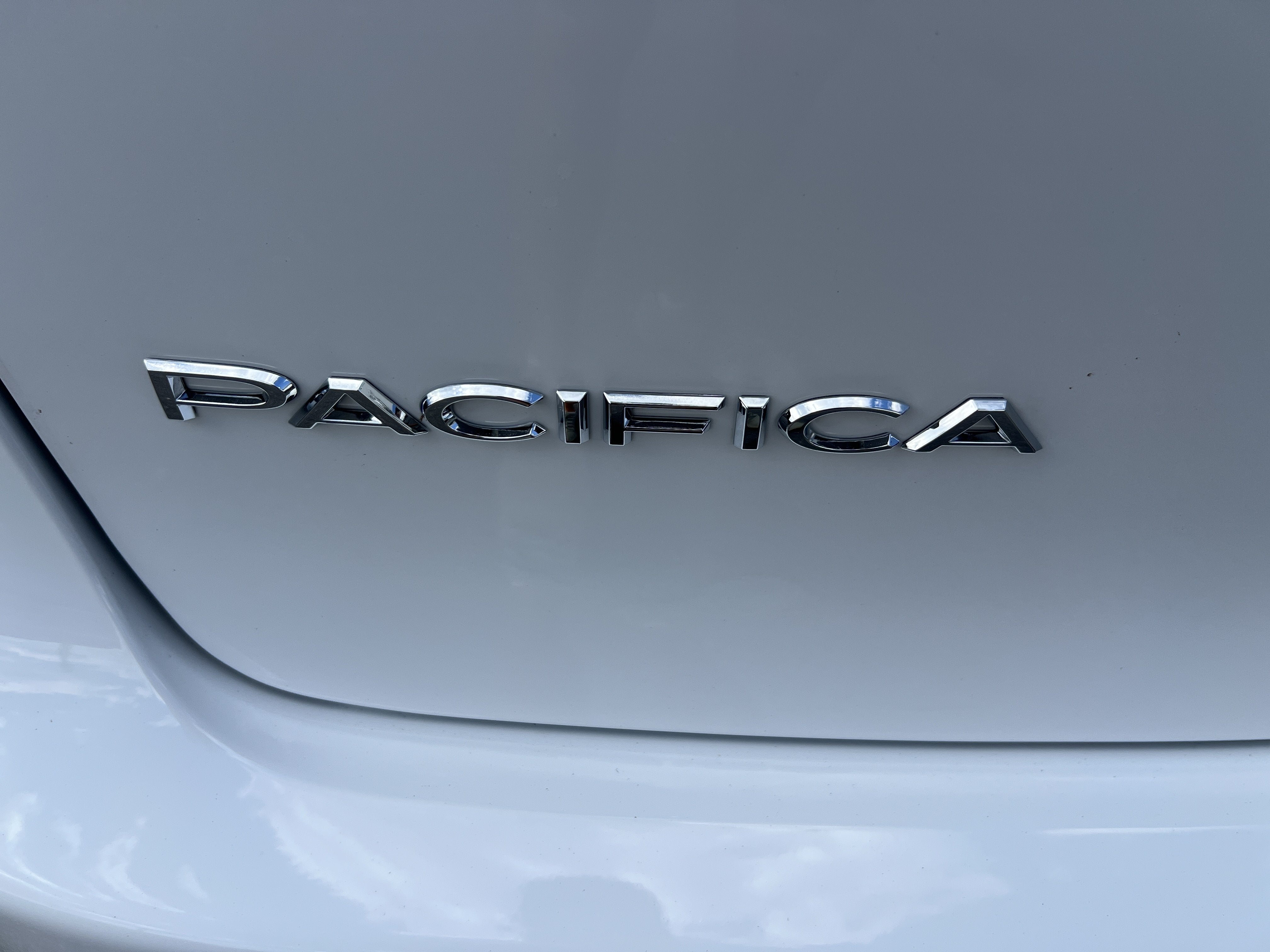 2027 Chrysler Pacifica LX