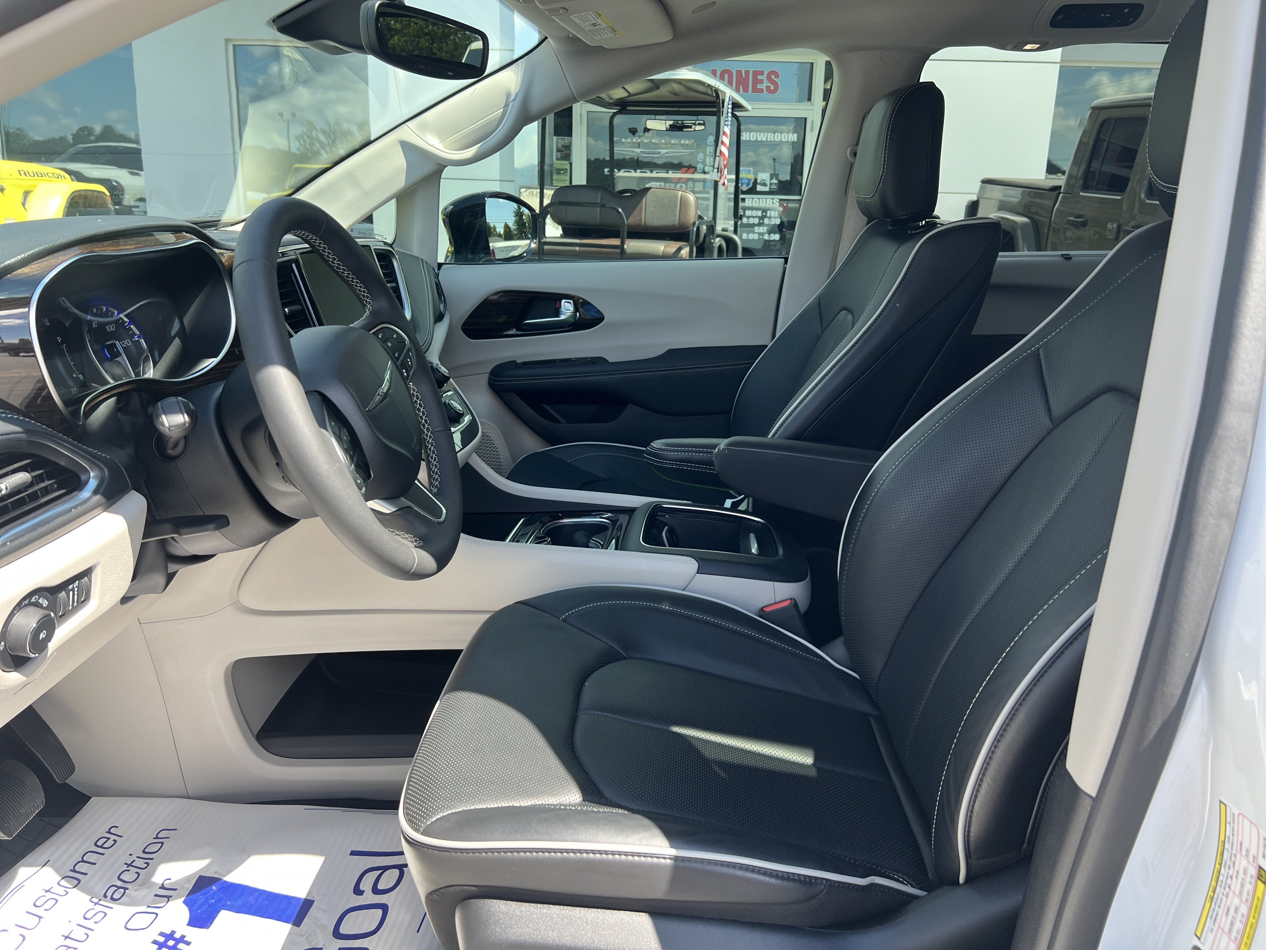 2024 Chrysler Pacifica Limited