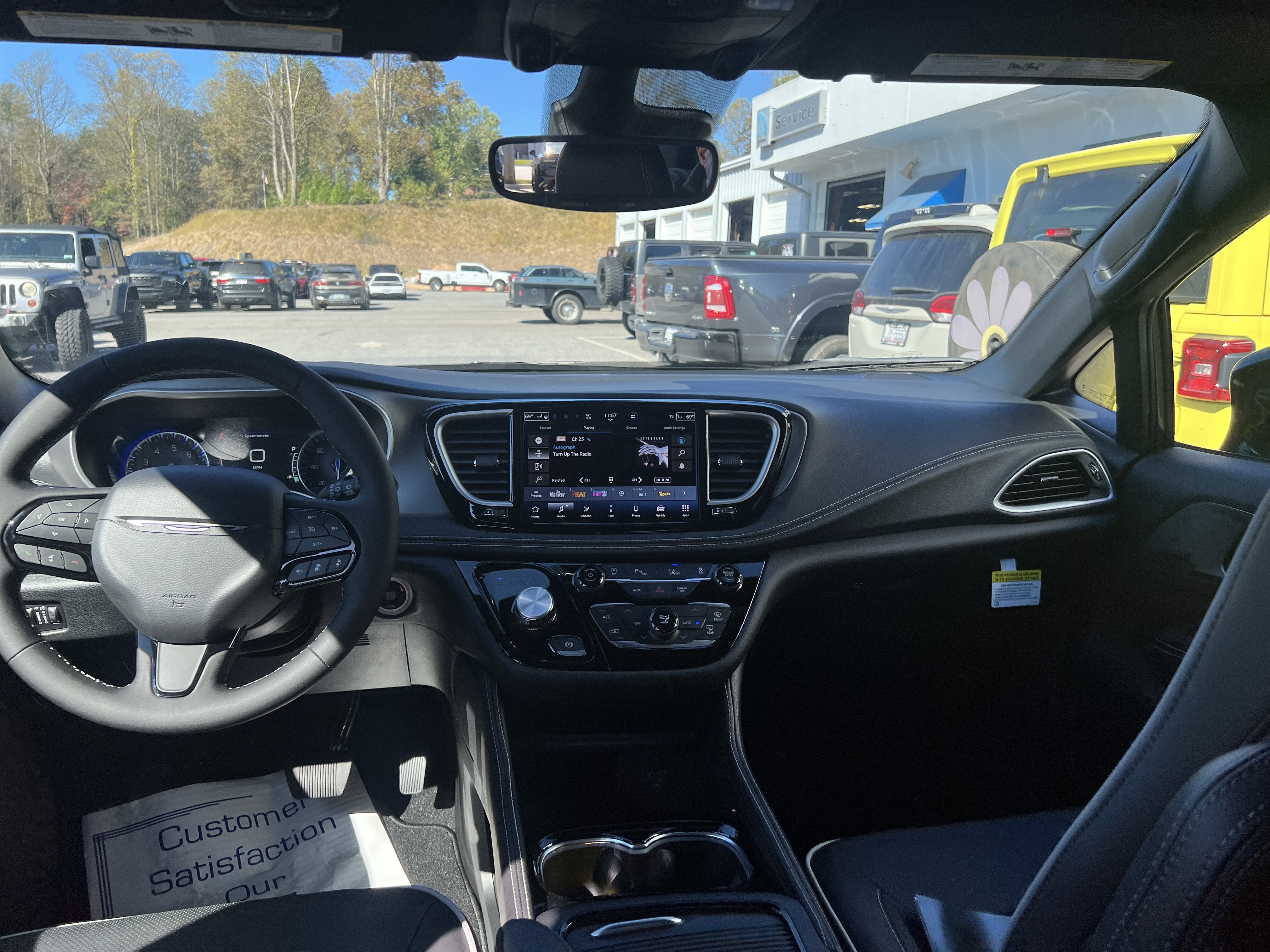 2027 Chrysler Pacifica Limited