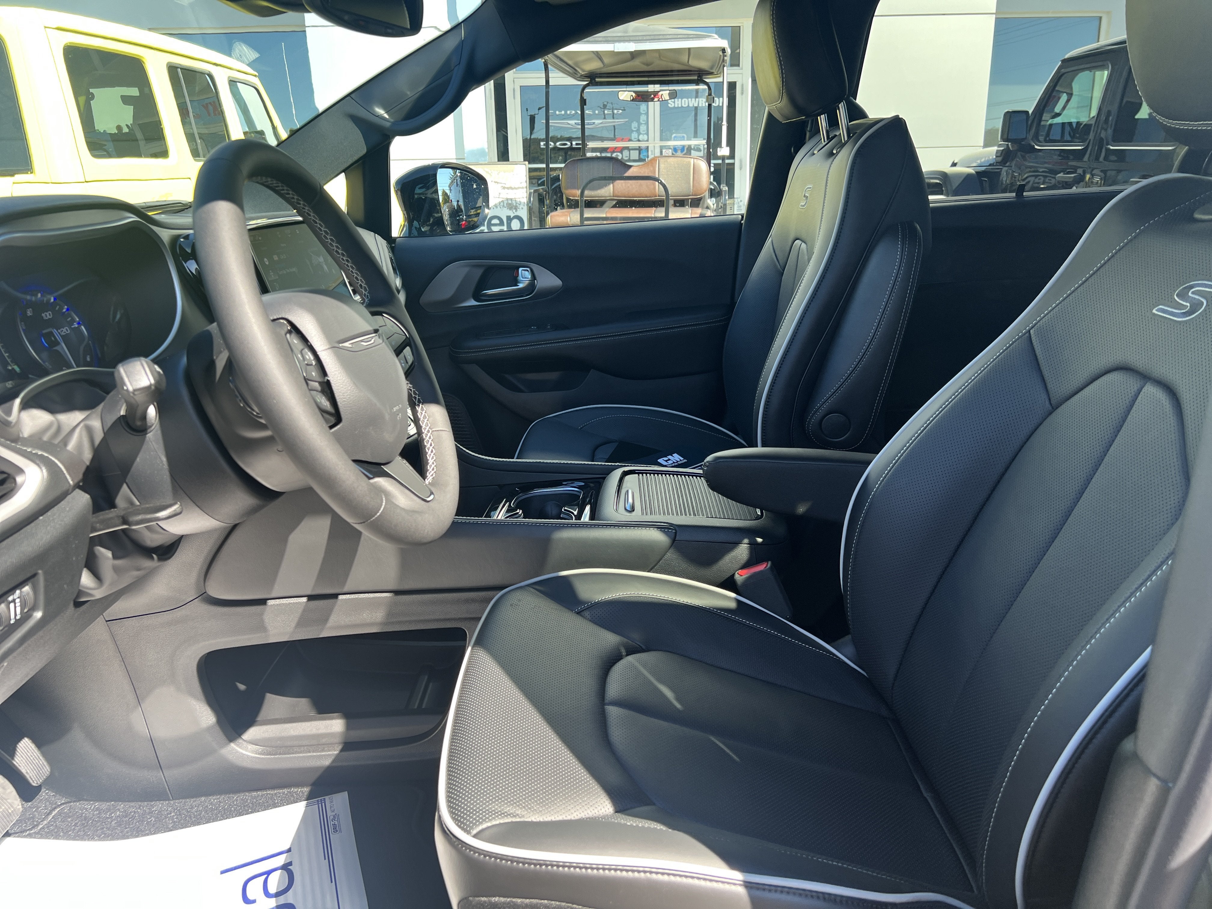 2027 Chrysler Pacifica Limited
