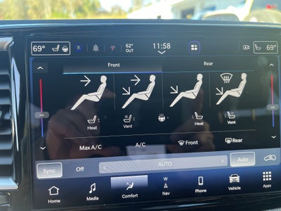 2027 Chrysler Pacifica Limited