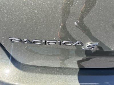 2027 Chrysler Pacifica Limited