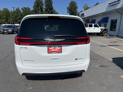 2024 Chrysler Pacifica Hybrid Pinnacle