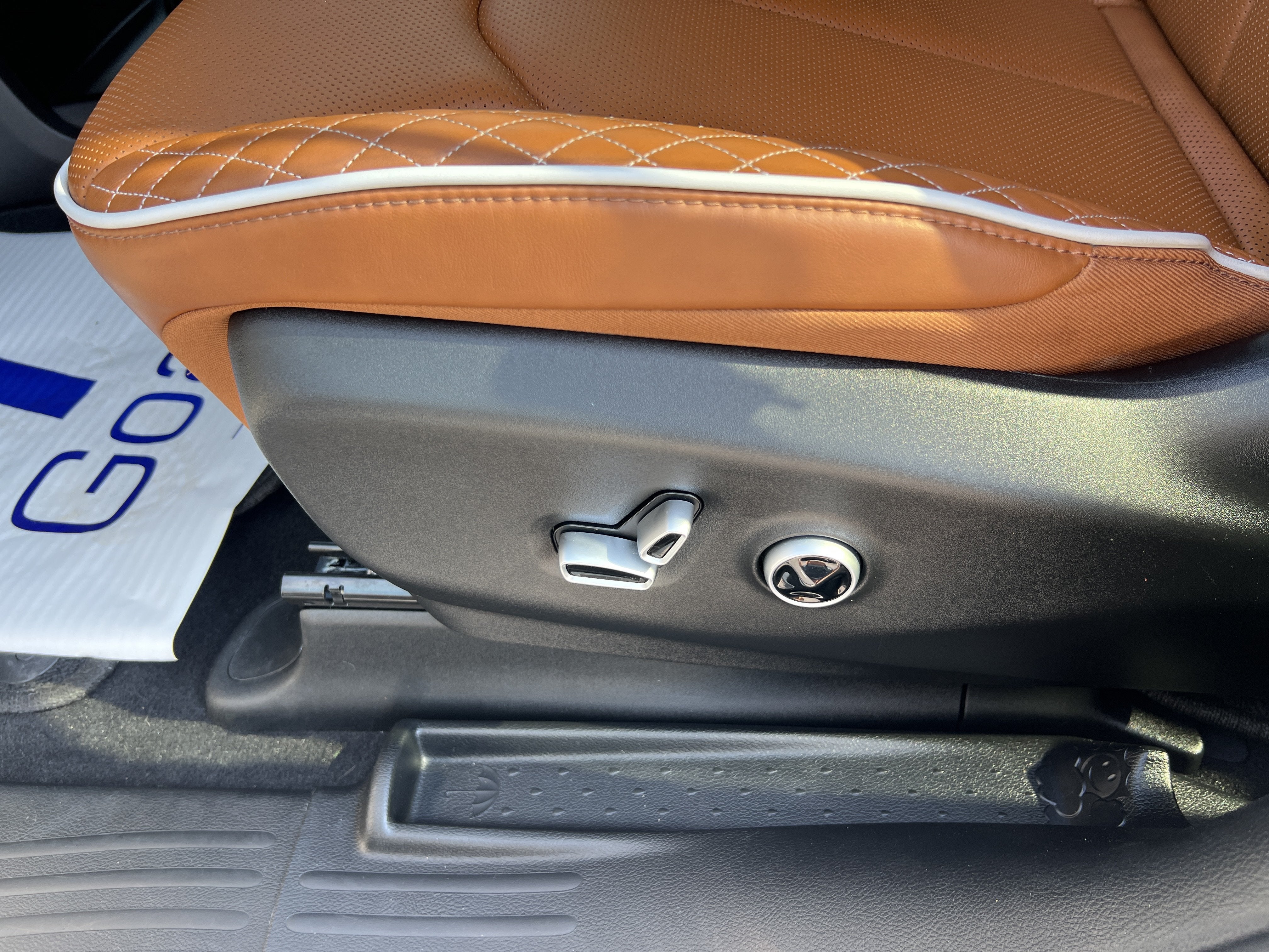 2024 Chrysler Pacifica Hybrid Pinnacle