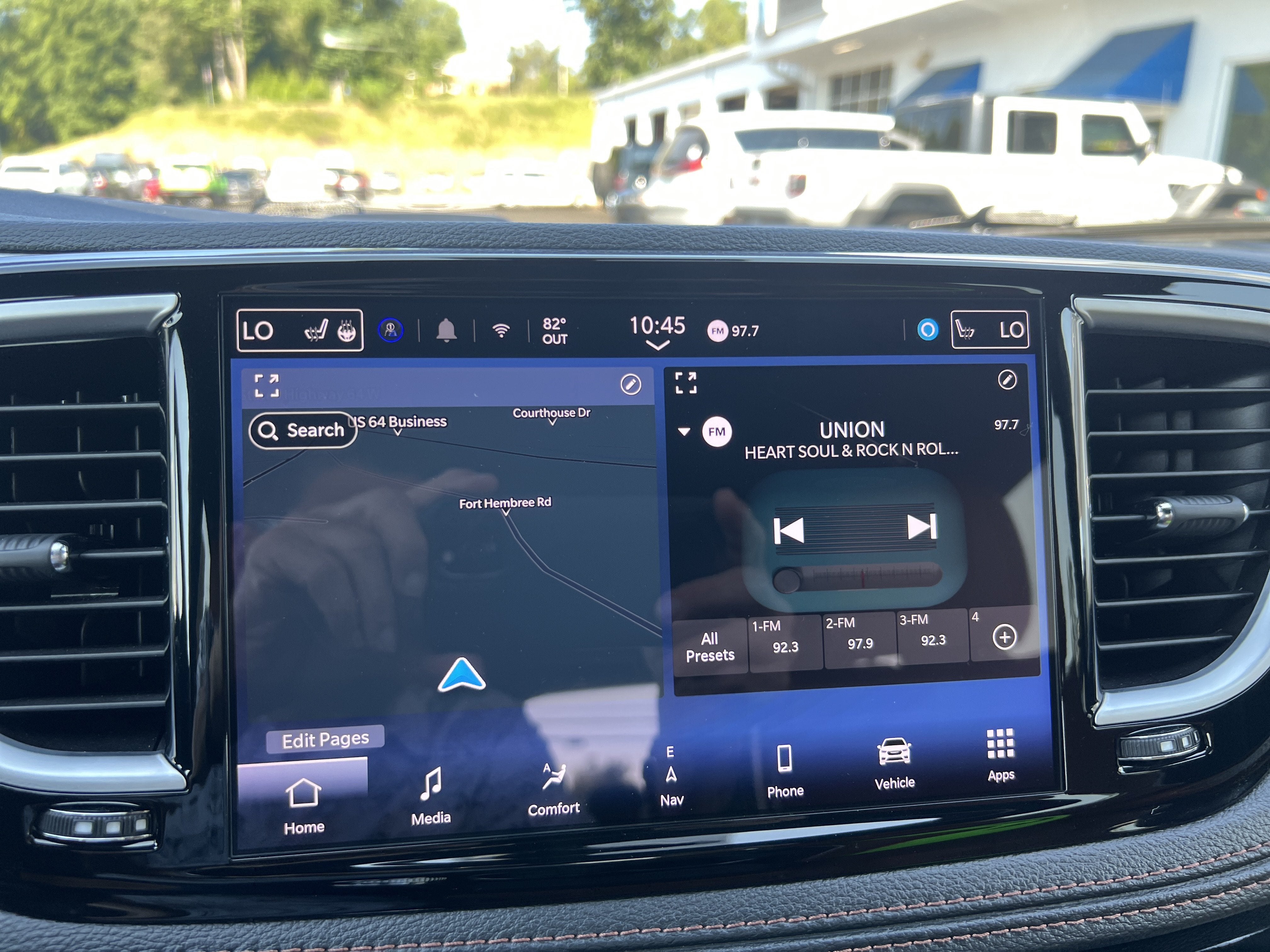 2024 Chrysler Pacifica Hybrid Pinnacle