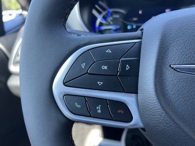 2024 Chrysler Pacifica Hybrid Pinnacle