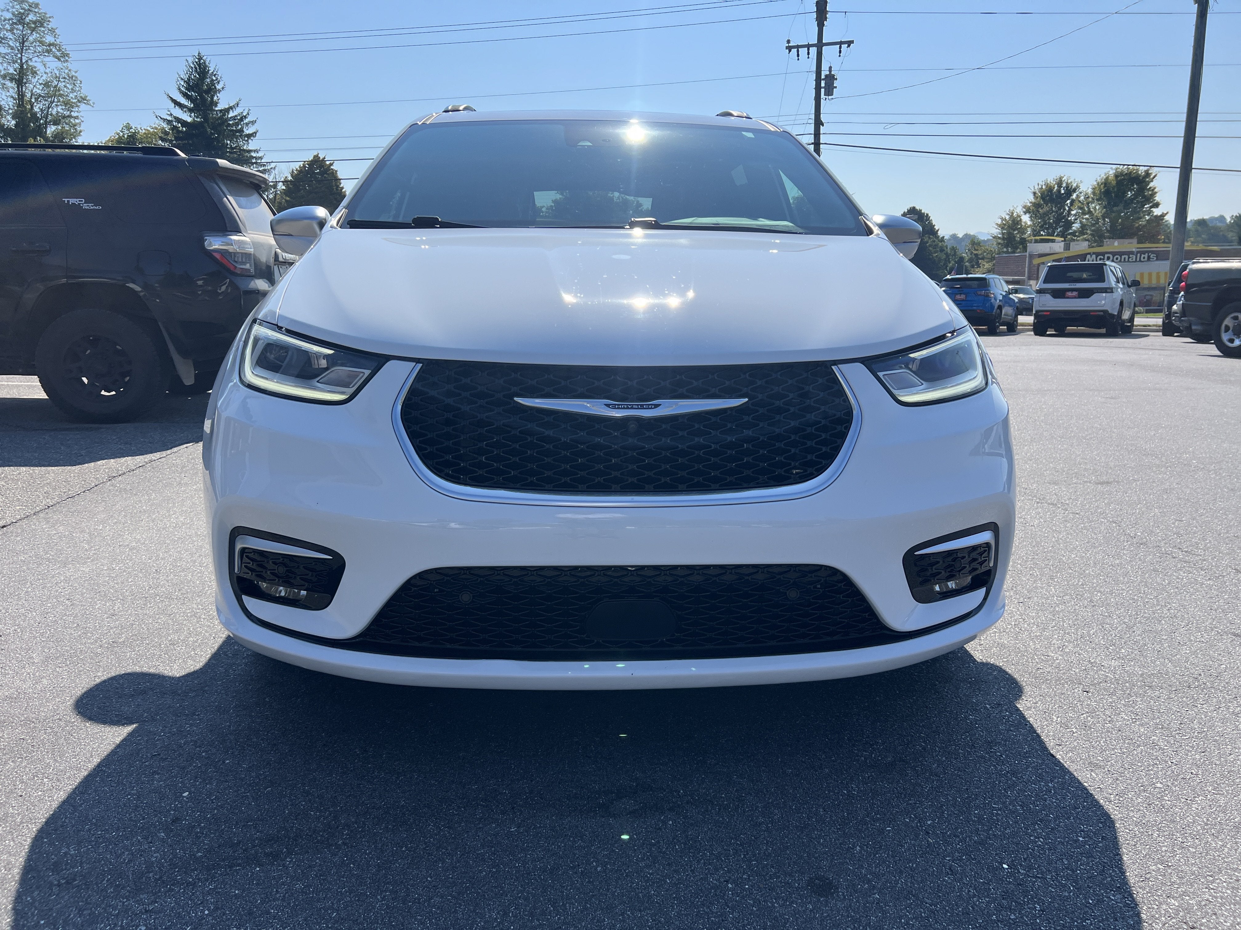 2024 Chrysler Pacifica Hybrid Pinnacle