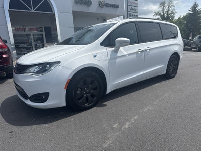 2019 Chrysler Pacifica Hybrid Limited