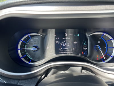 2024 Chrysler Pacifica Hybrid Select