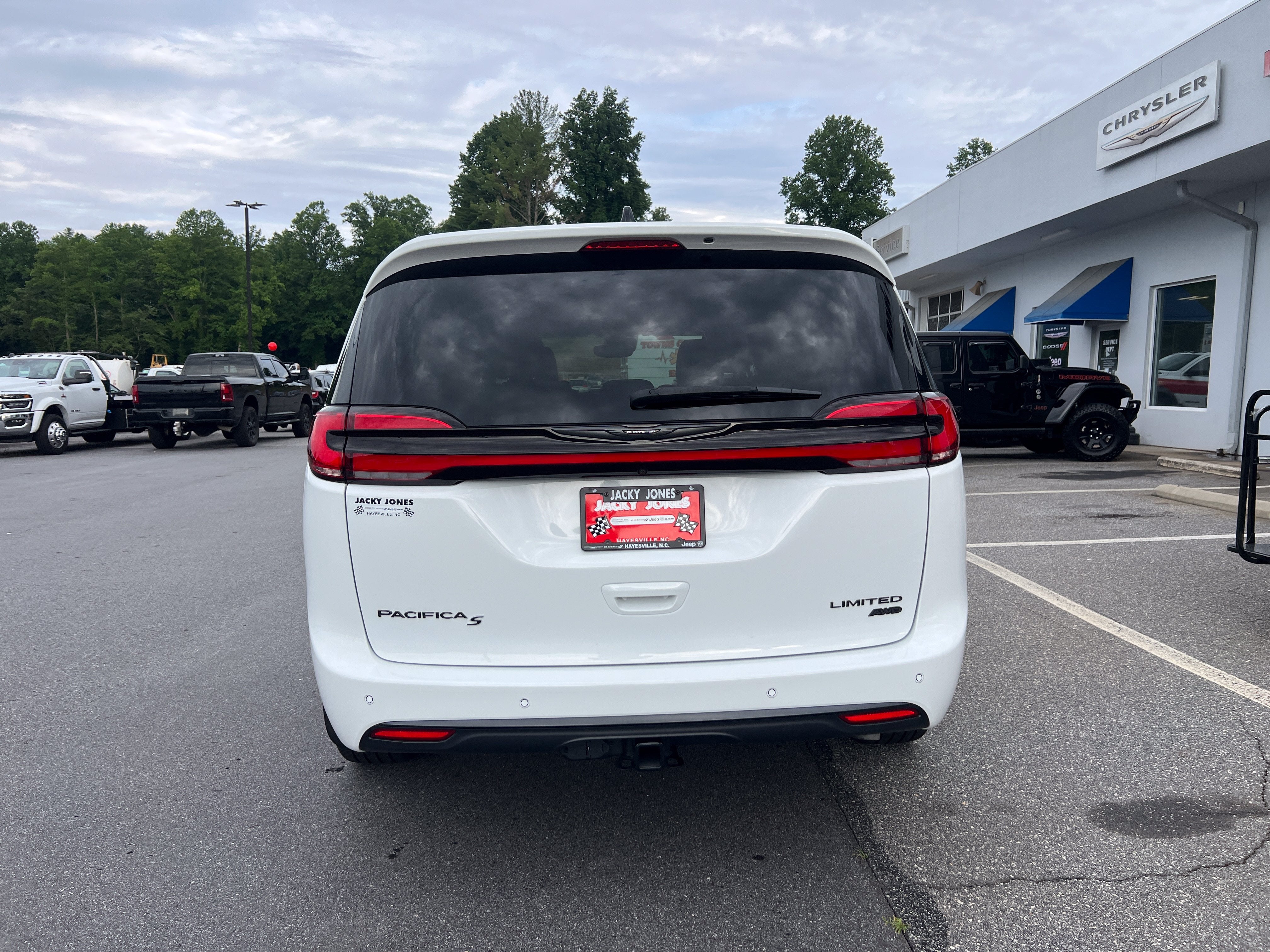 2025 Chrysler Pacifica Limited