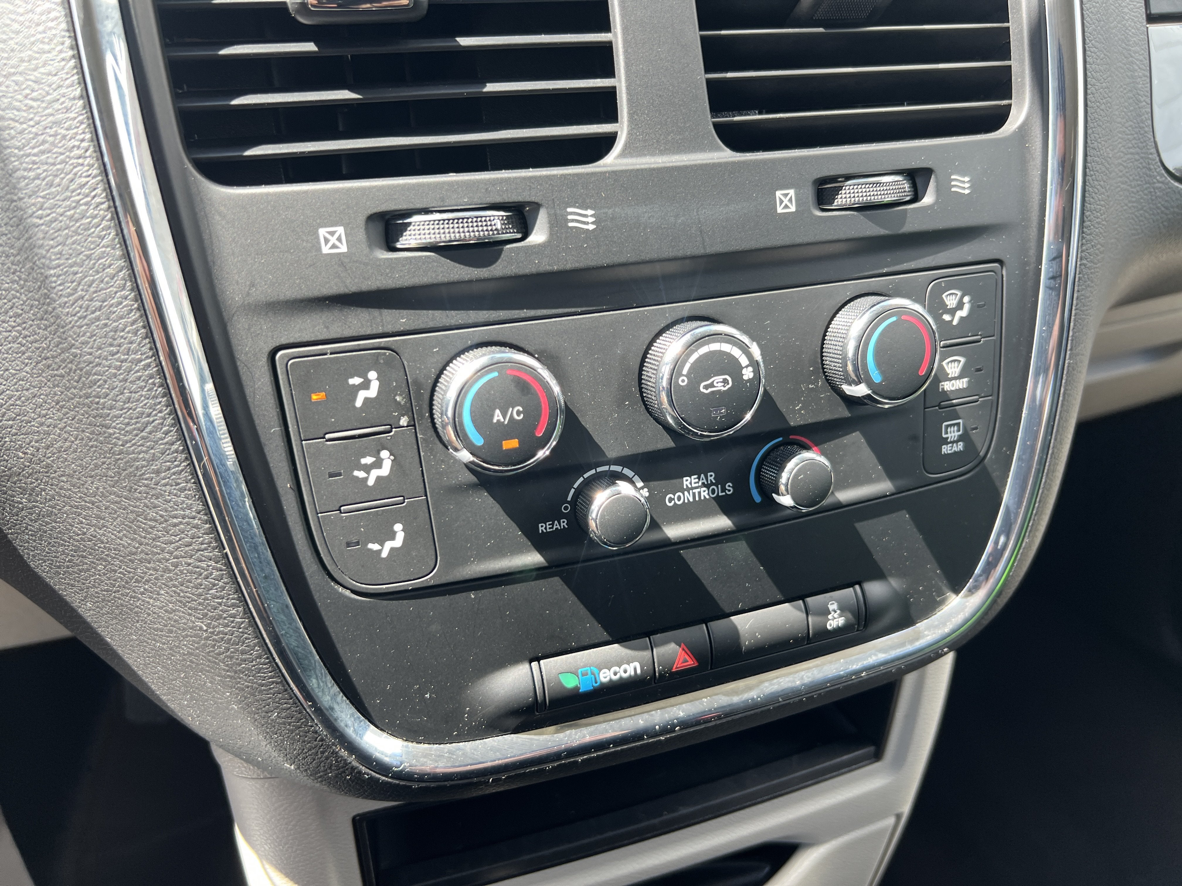 2020 Dodge Grand Caravan SE