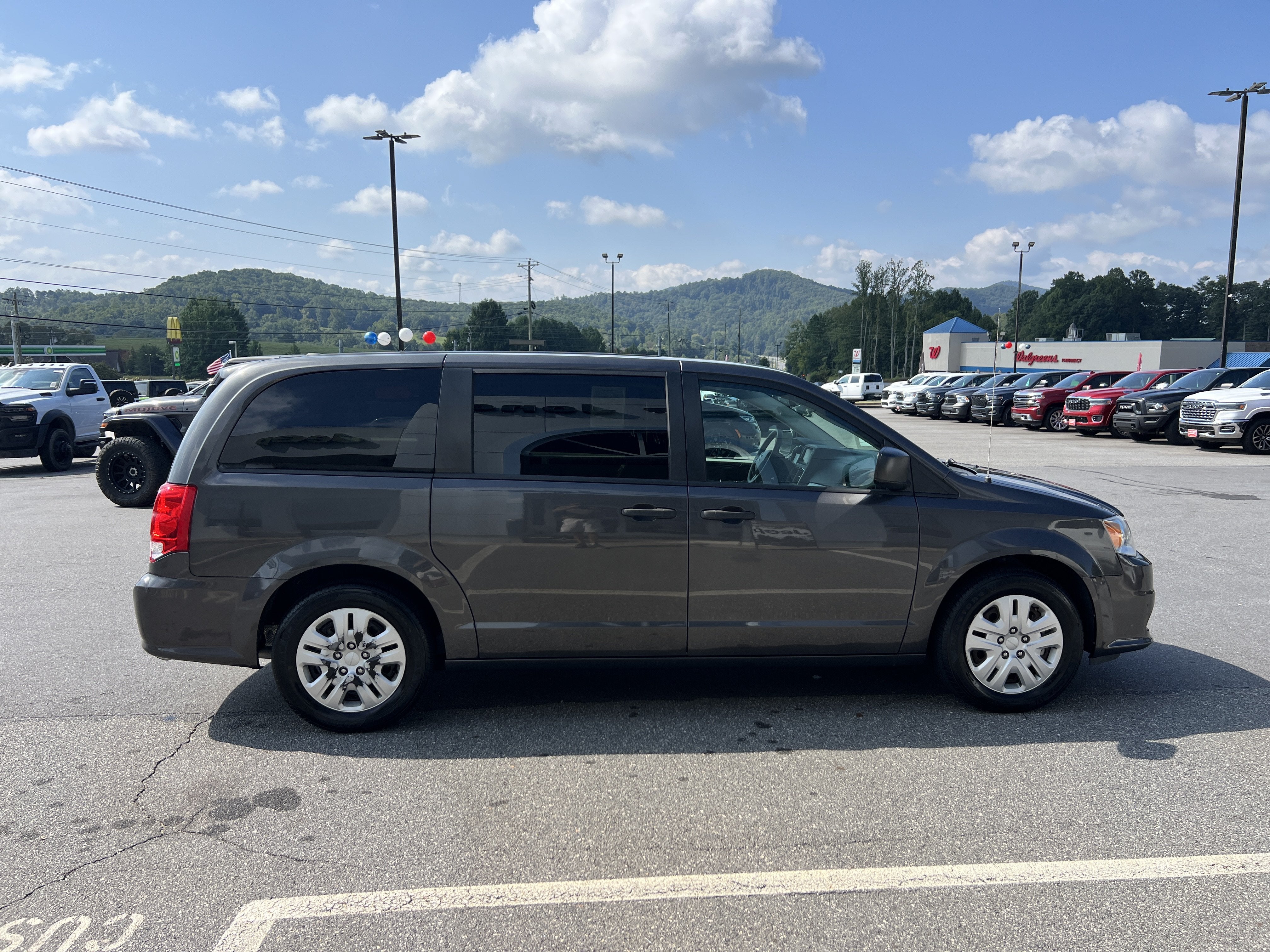 2019 Dodge Grand Caravan SE