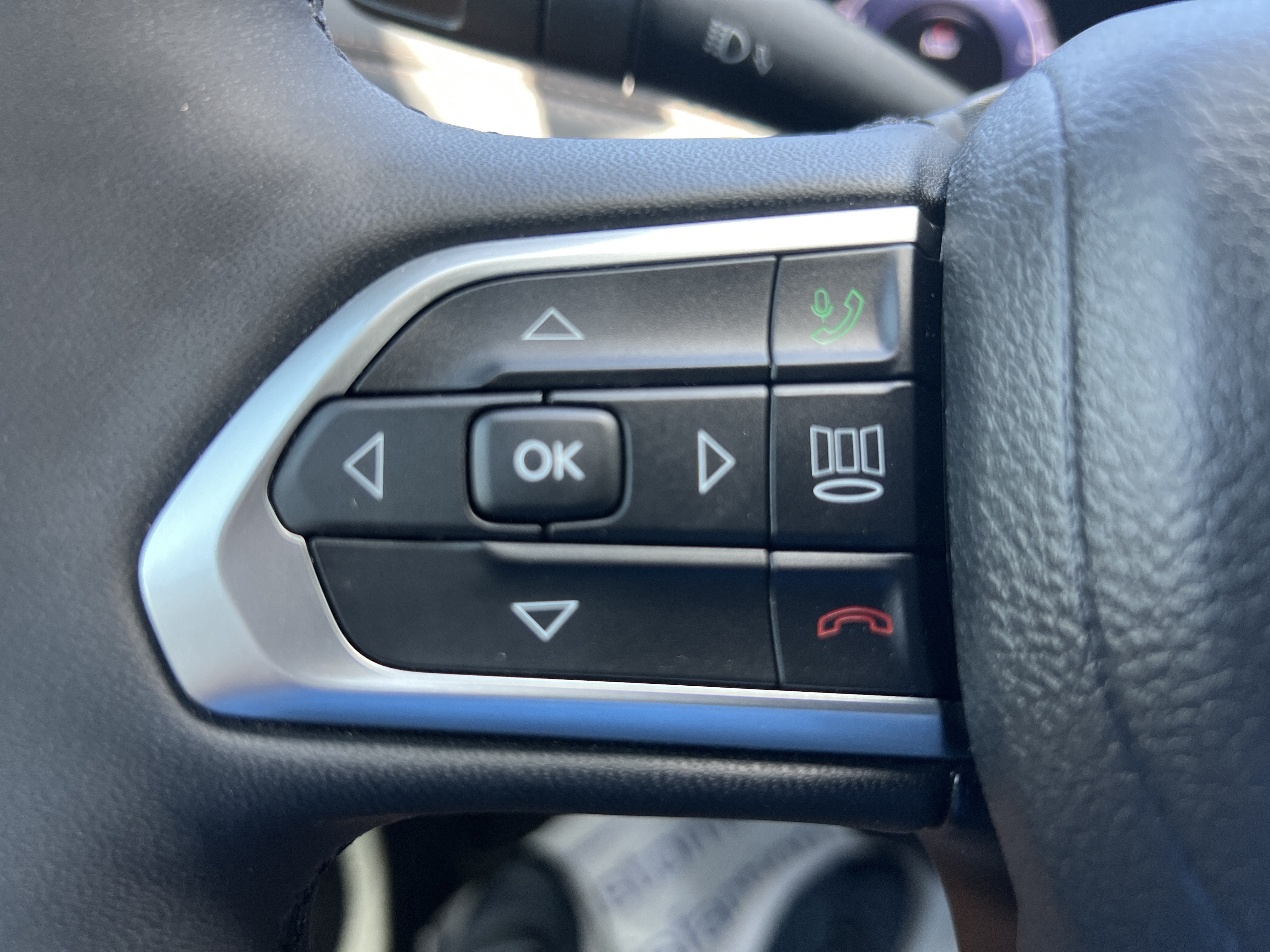 2023 Jeep Compass (RED) Edition