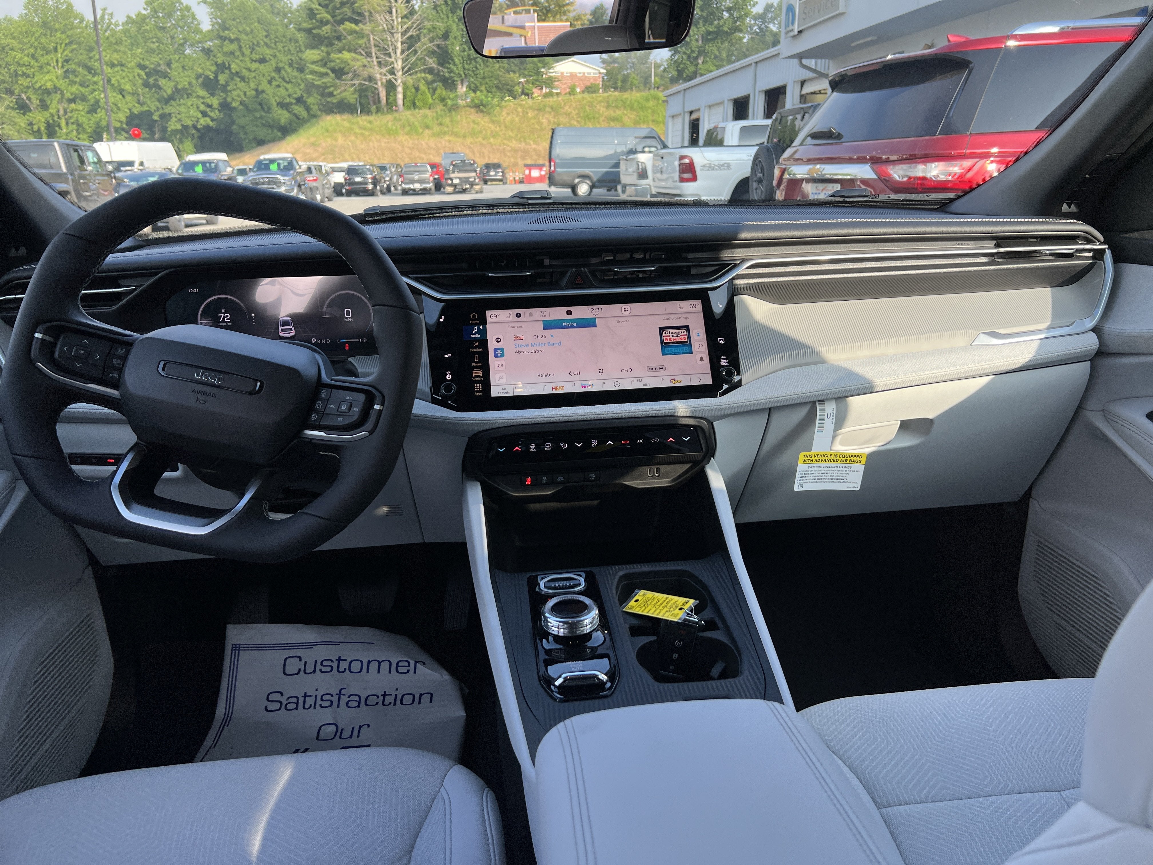 2026 Jeep Cherokee Laredo