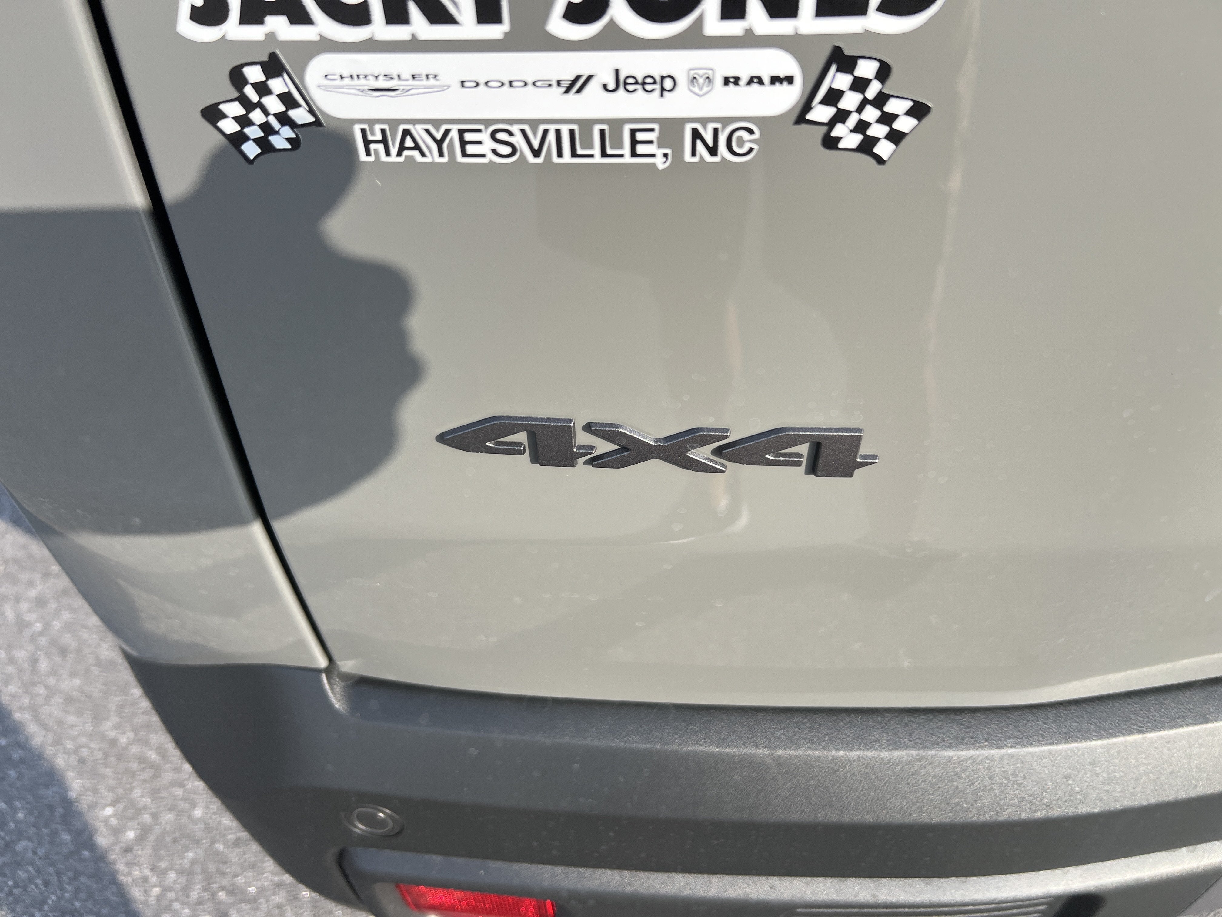2026 Jeep Cherokee Laredo