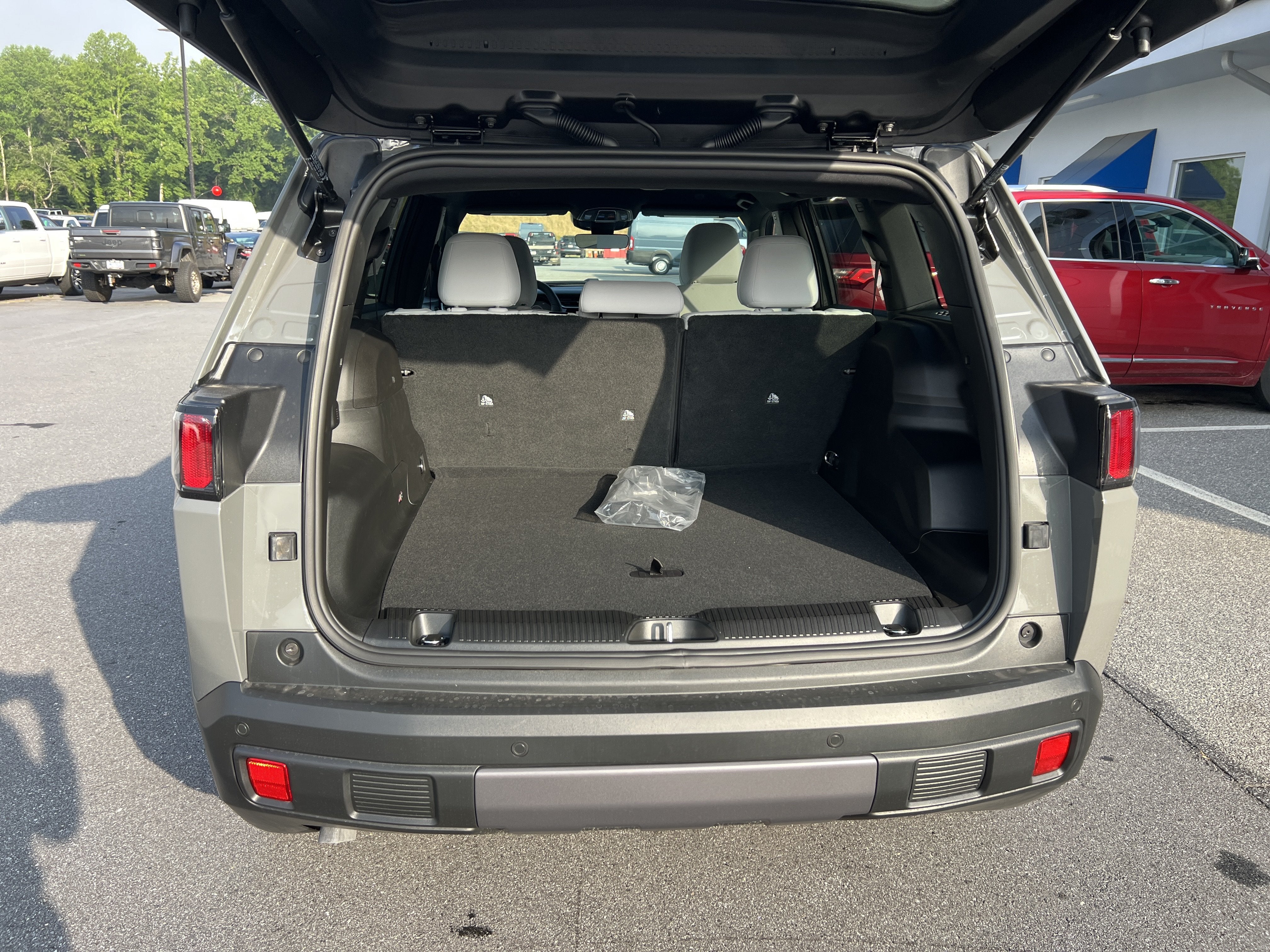 2026 Jeep Cherokee Laredo