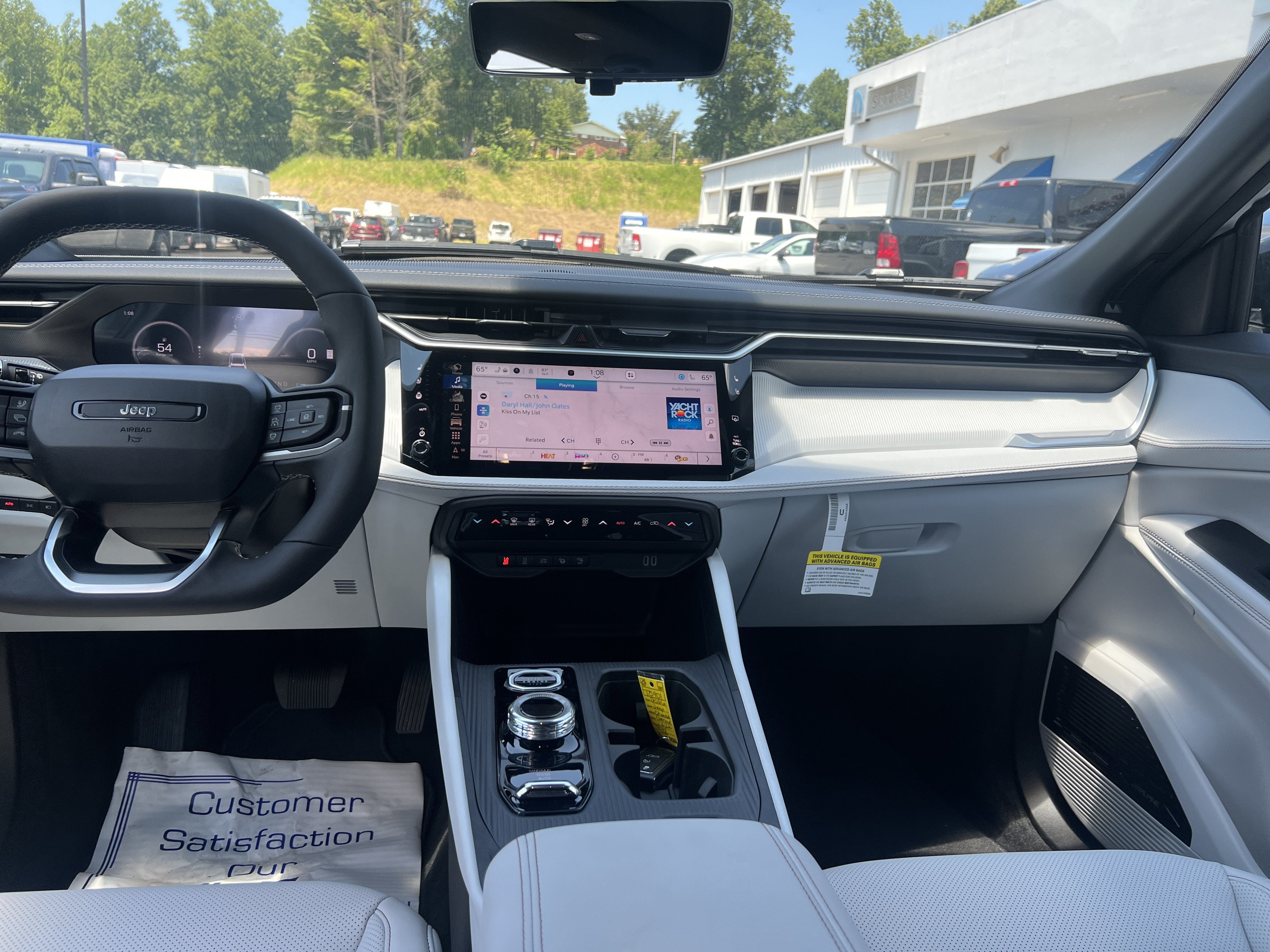 2026 Jeep Cherokee Overland