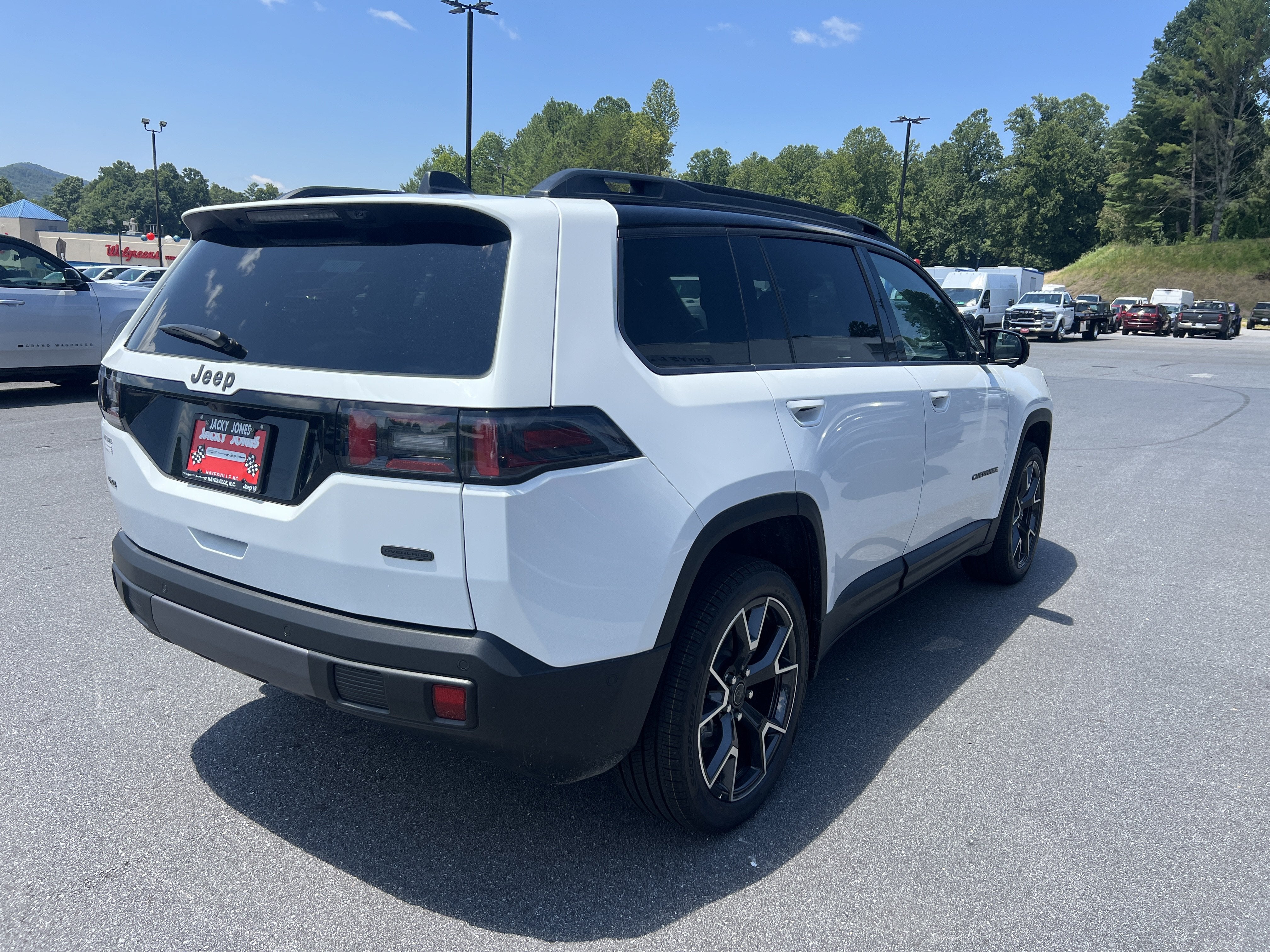 2026 Jeep Cherokee Overland