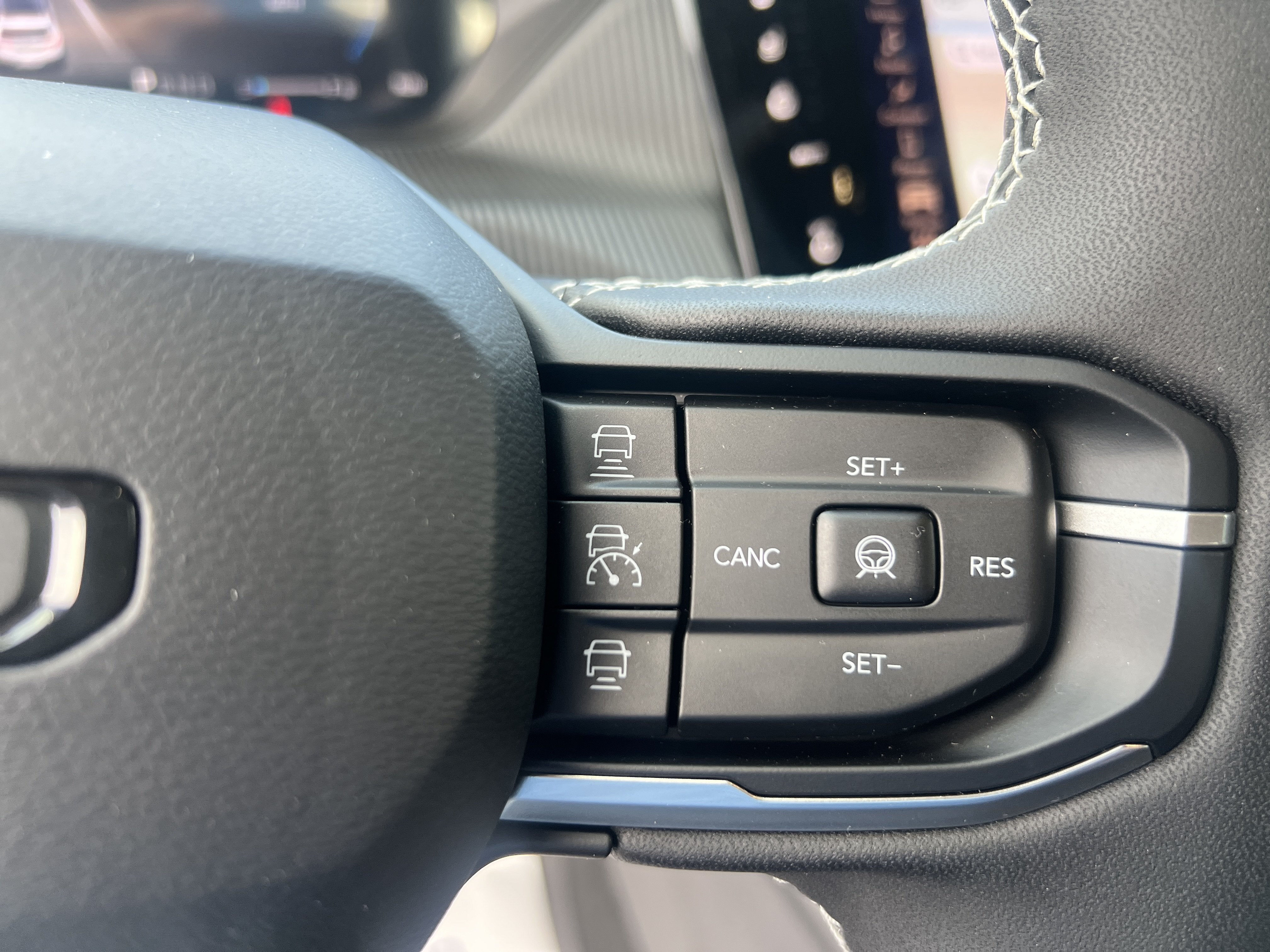 2027 Jeep Cherokee Overland