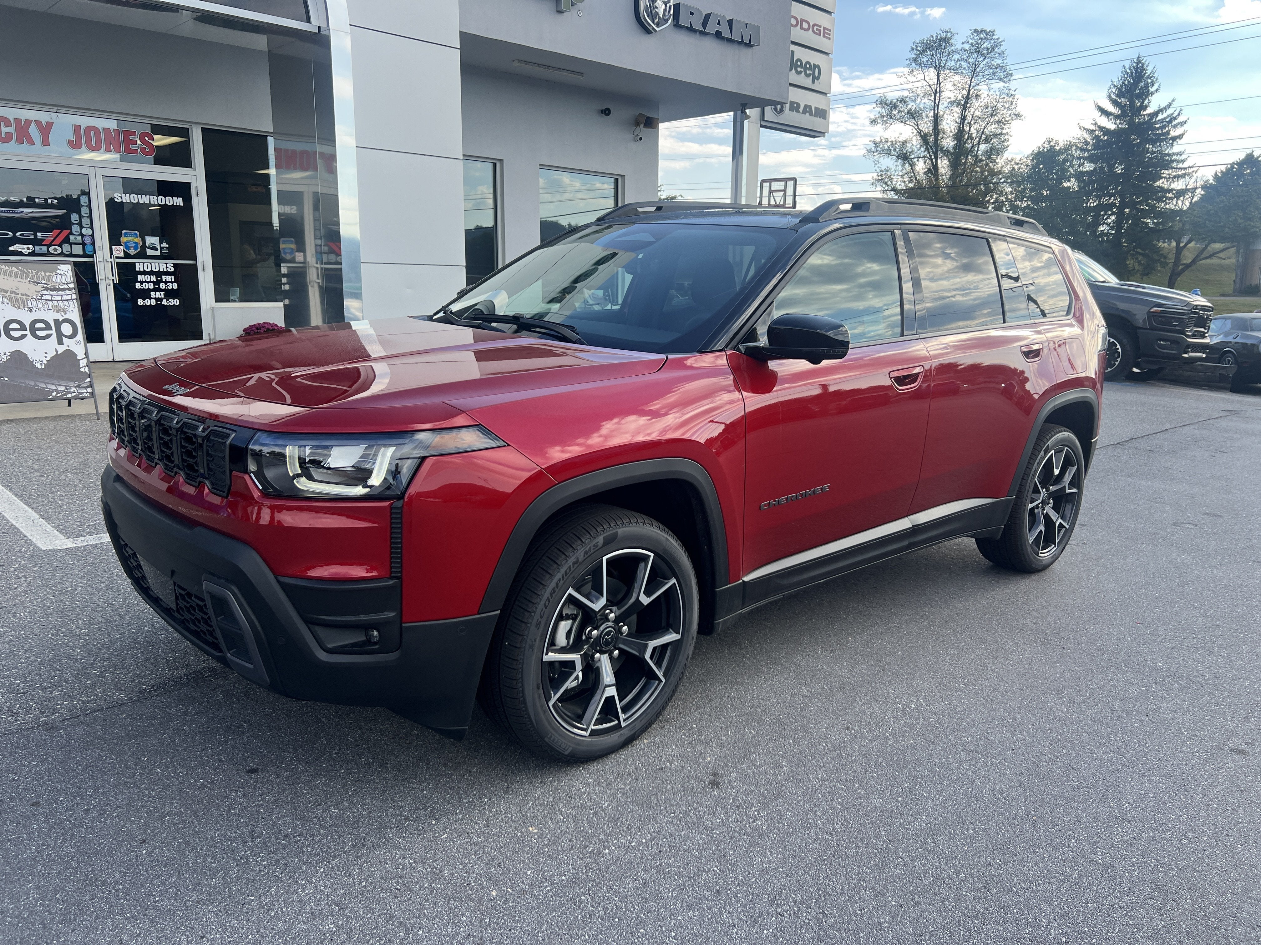 2027 Jeep Cherokee Overland